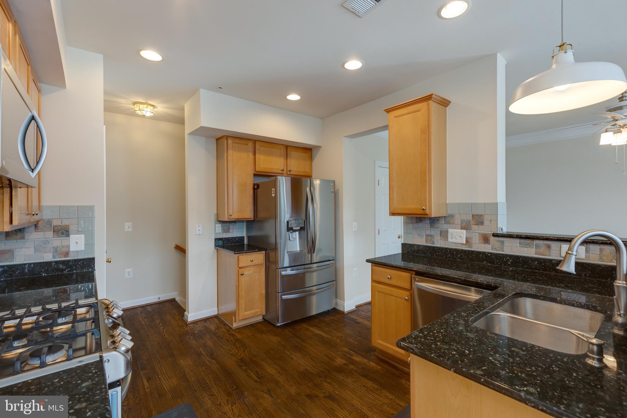 COPPERMINE CROSSING - Residential Lease