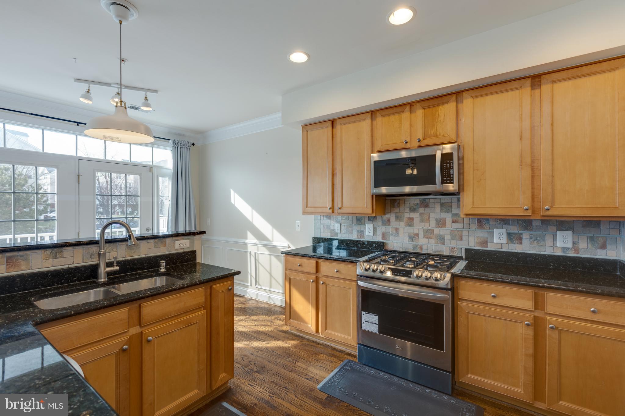 COPPERMINE CROSSING - Residential Lease