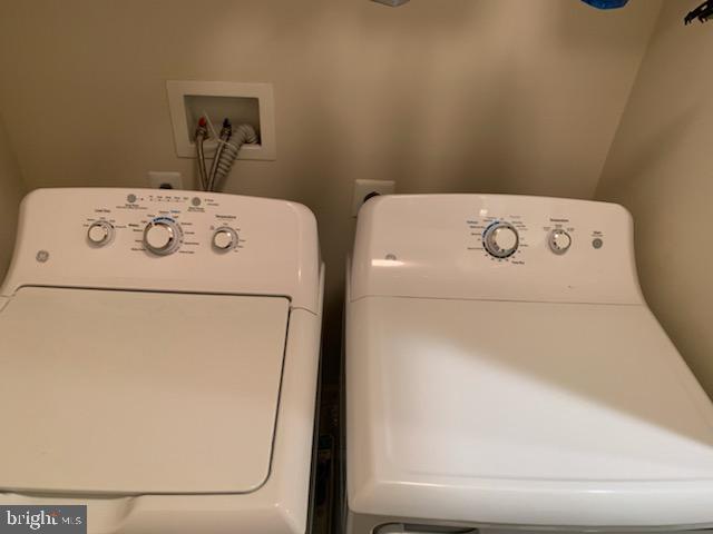 RIVERWATCH COMMONS - Residential