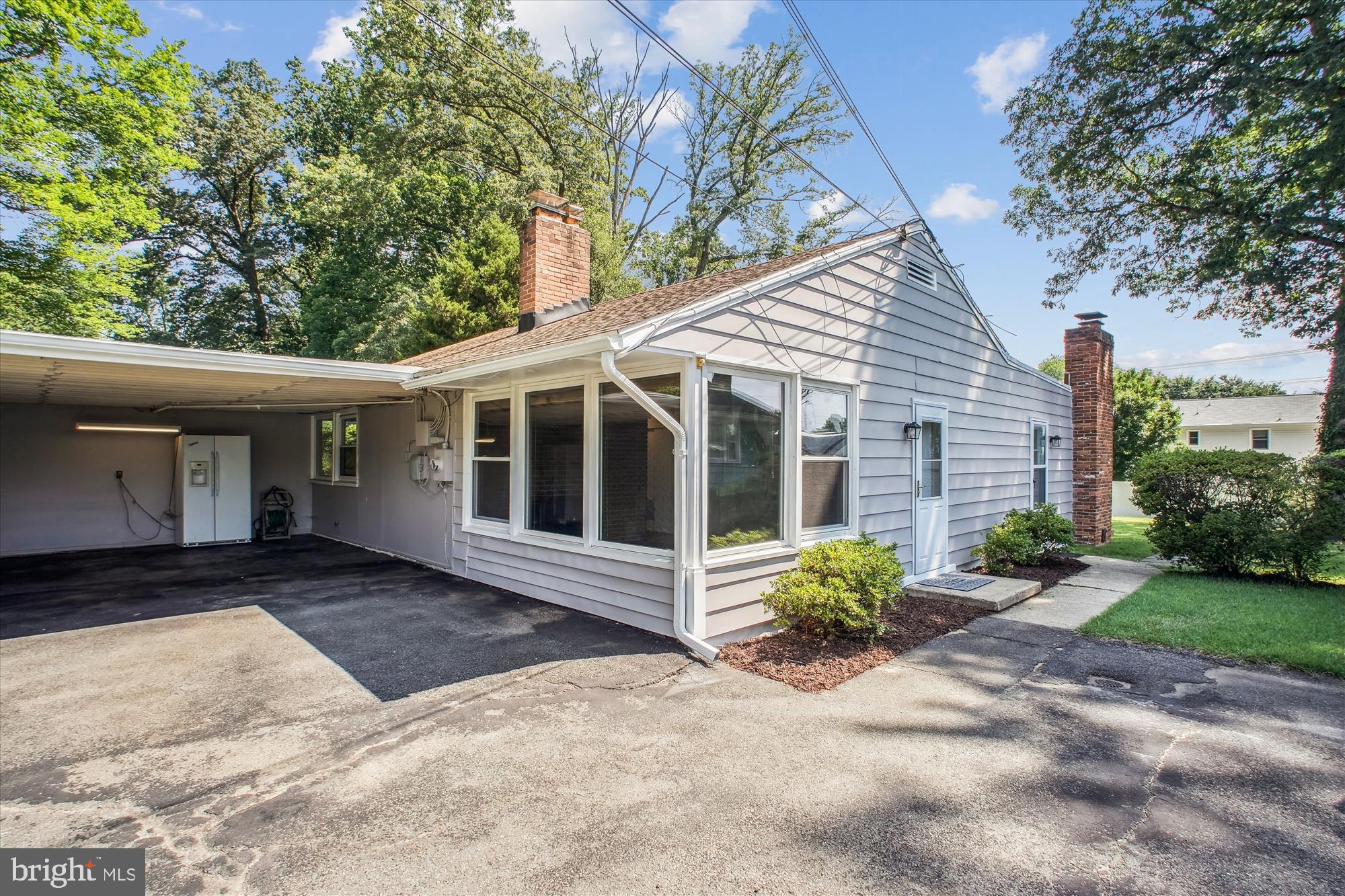 3135 MANOR ROAD