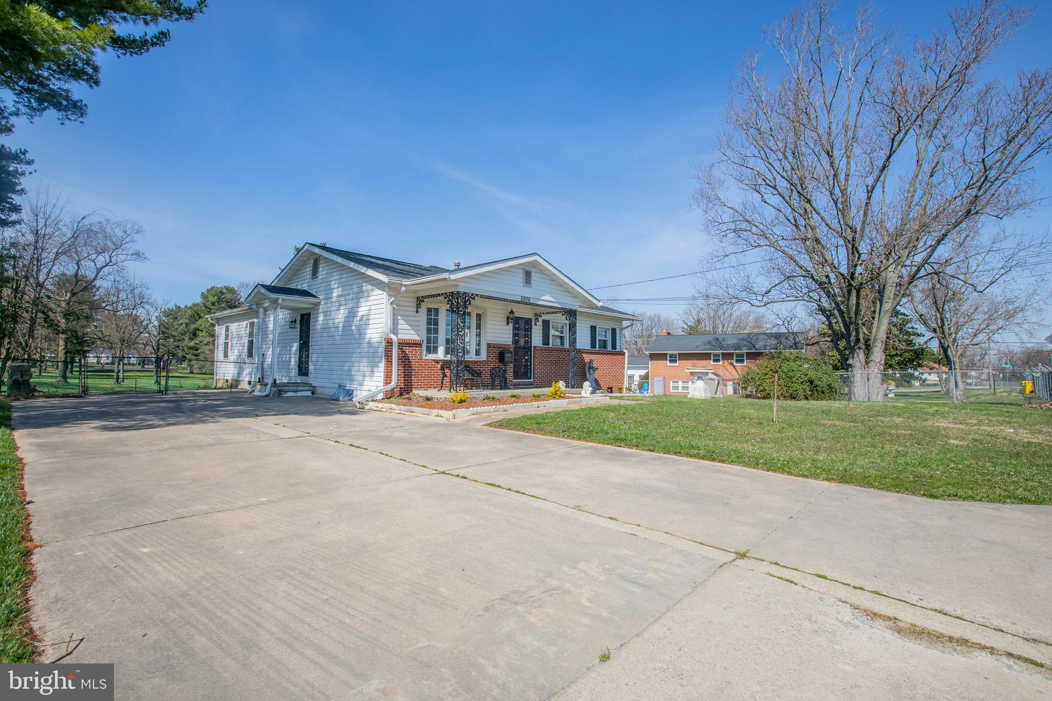 BROOKLYN PARK - Residential Lease