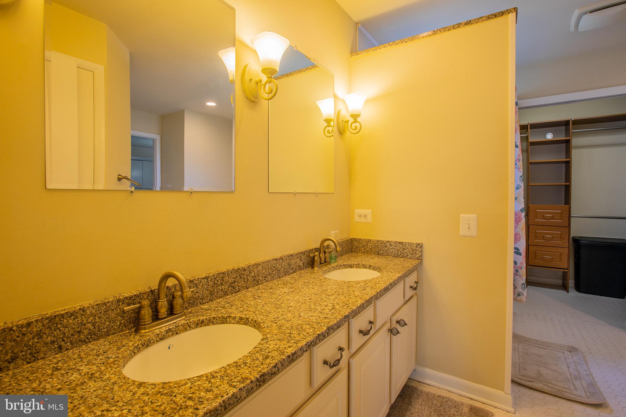 BROOKLYN PARK - Residential Lease