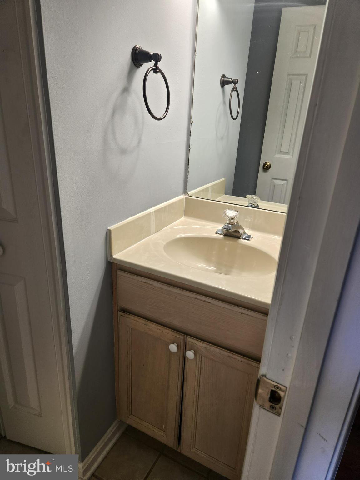 SPRING MILLS - Residential Lease