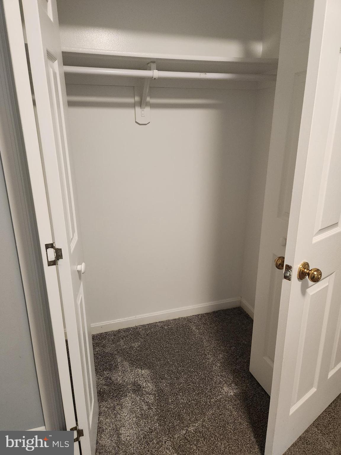 SPRING MILLS - Residential Lease