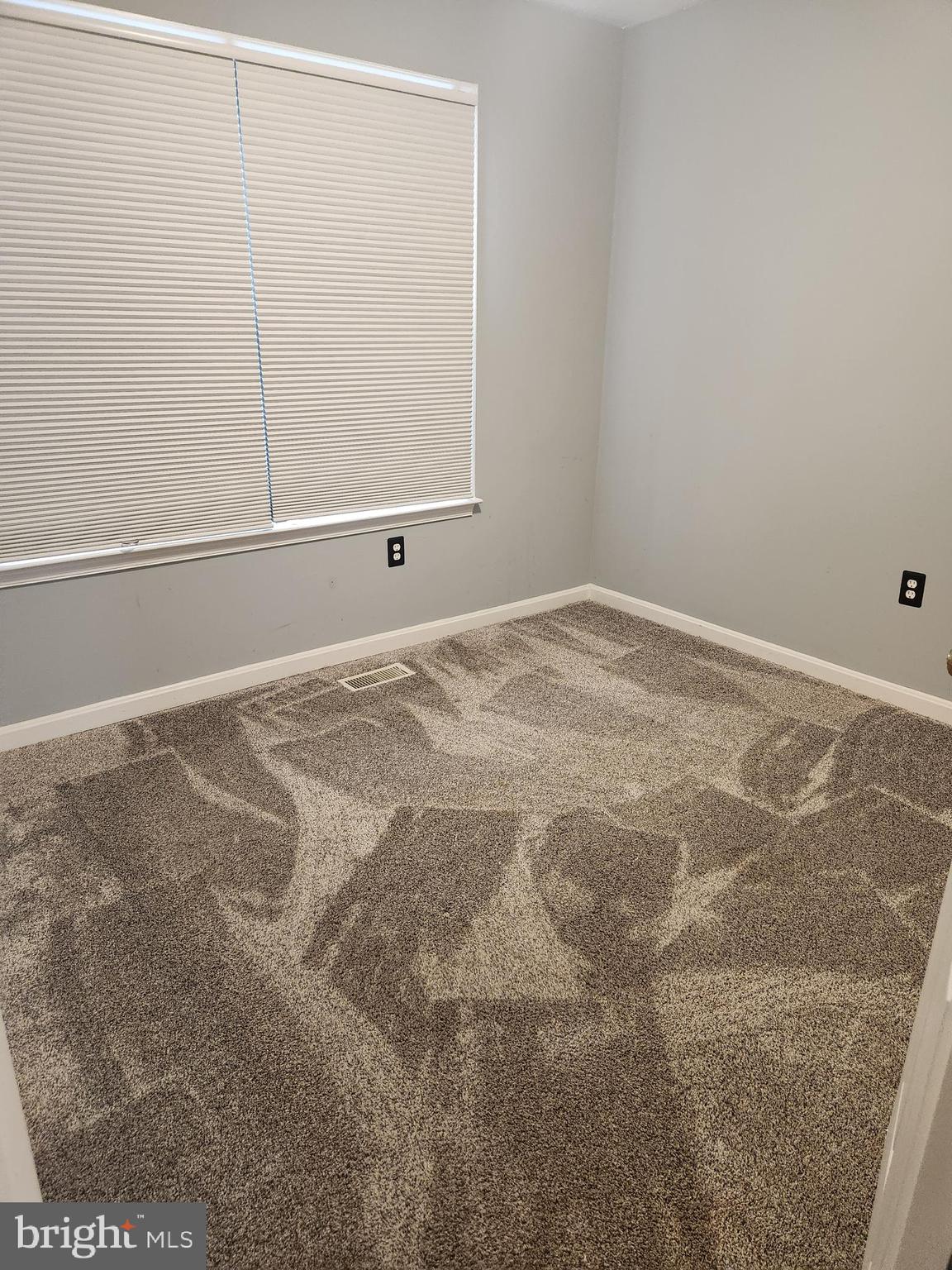 SPRING MILLS - Residential Lease