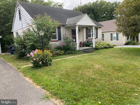 Photo of 1438 Village Road, LANCASTER, PA 17602 (MLS # PALA2059220)