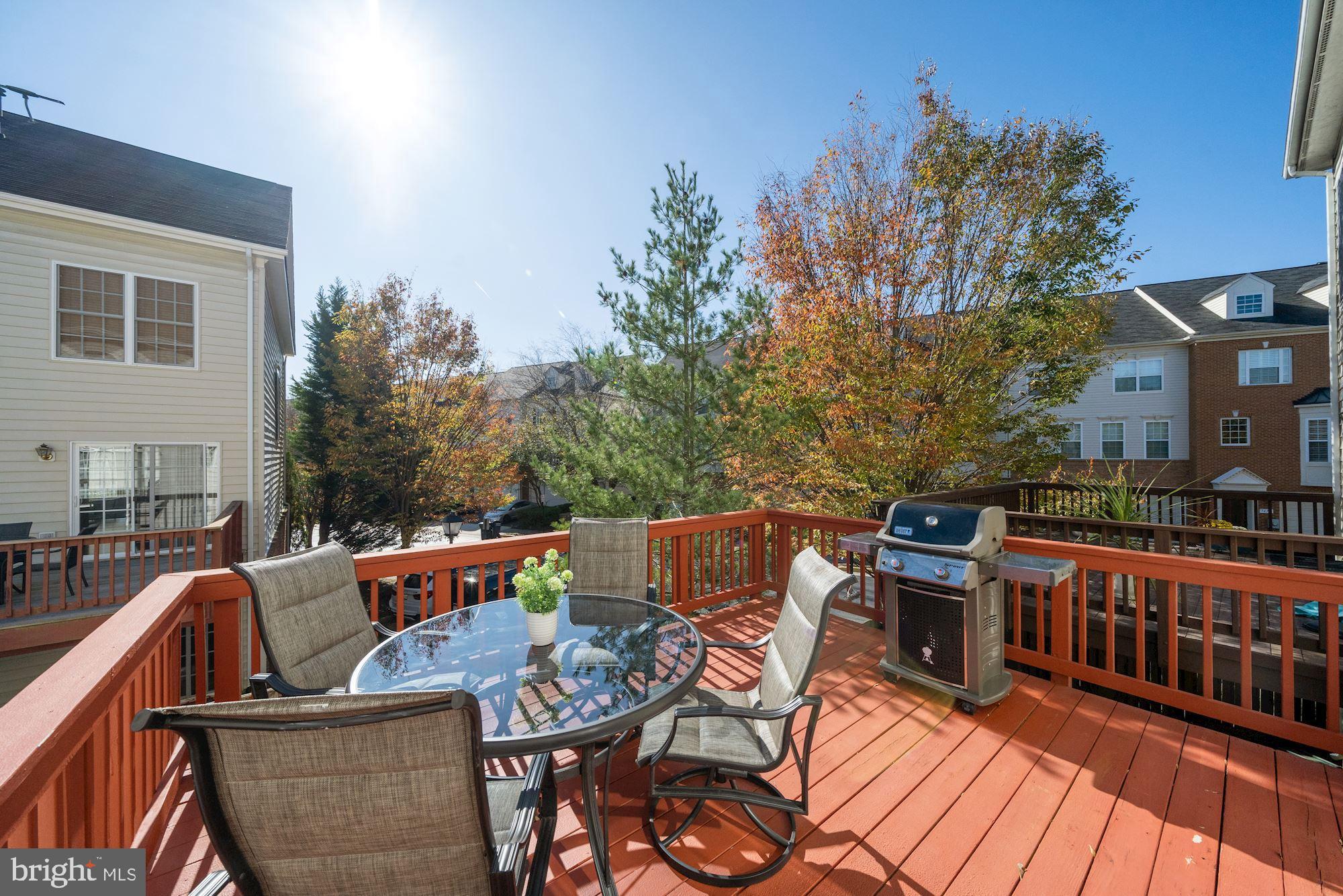 GROVE AT HUNTLEY MEADOWS - Residential