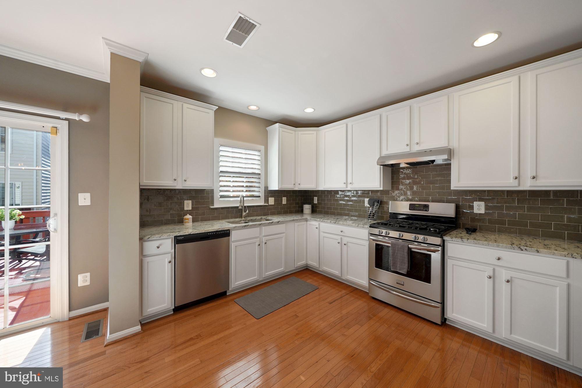 GROVE AT HUNTLEY MEADOWS - Residential