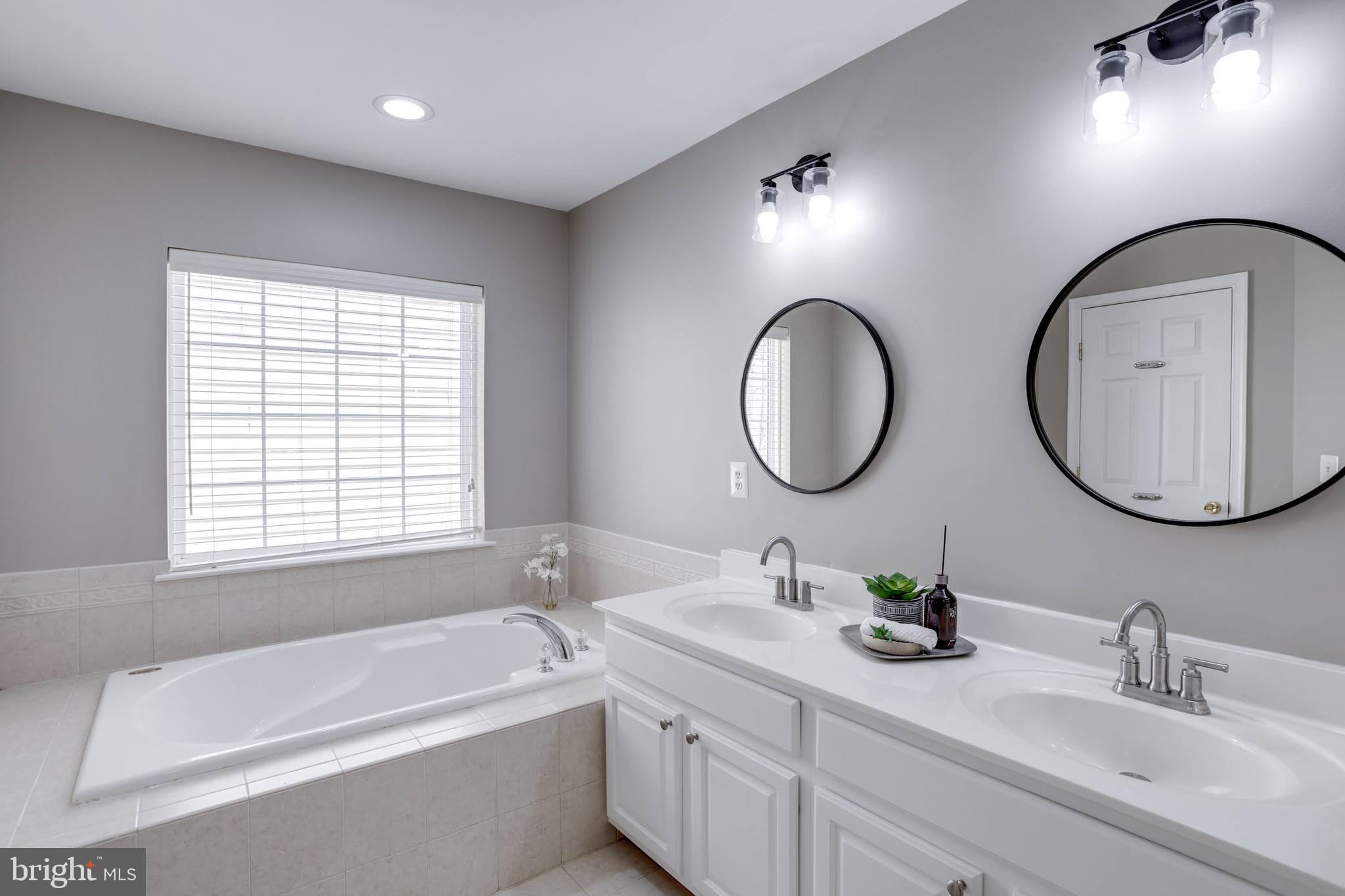 RIPPON LANDING - Residential