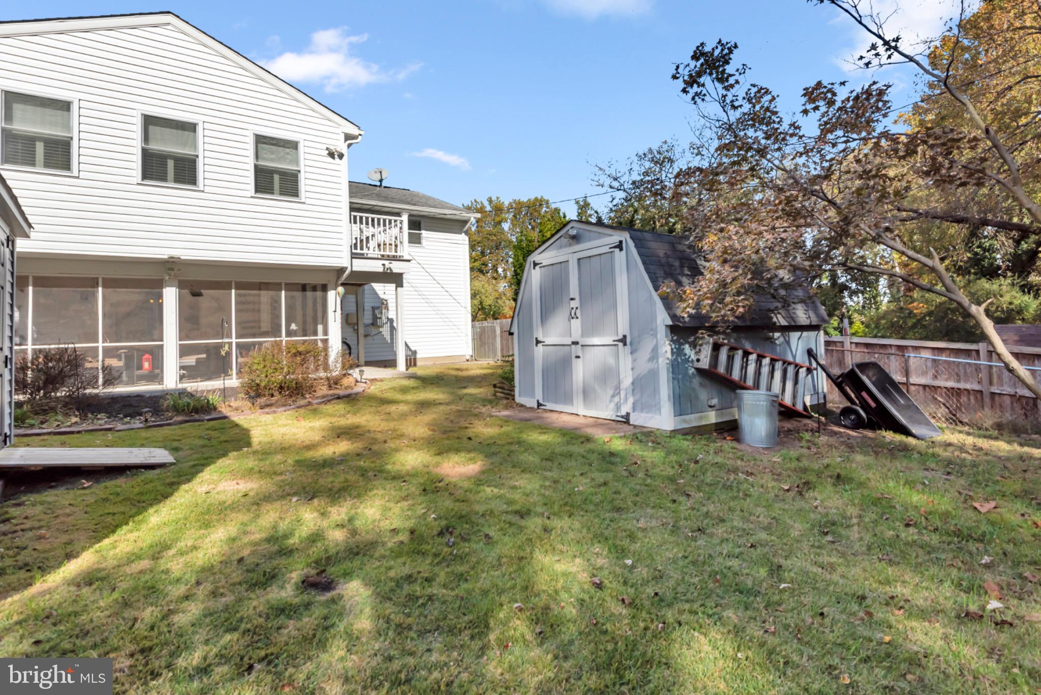 RIPPLING RIDGE - Residential