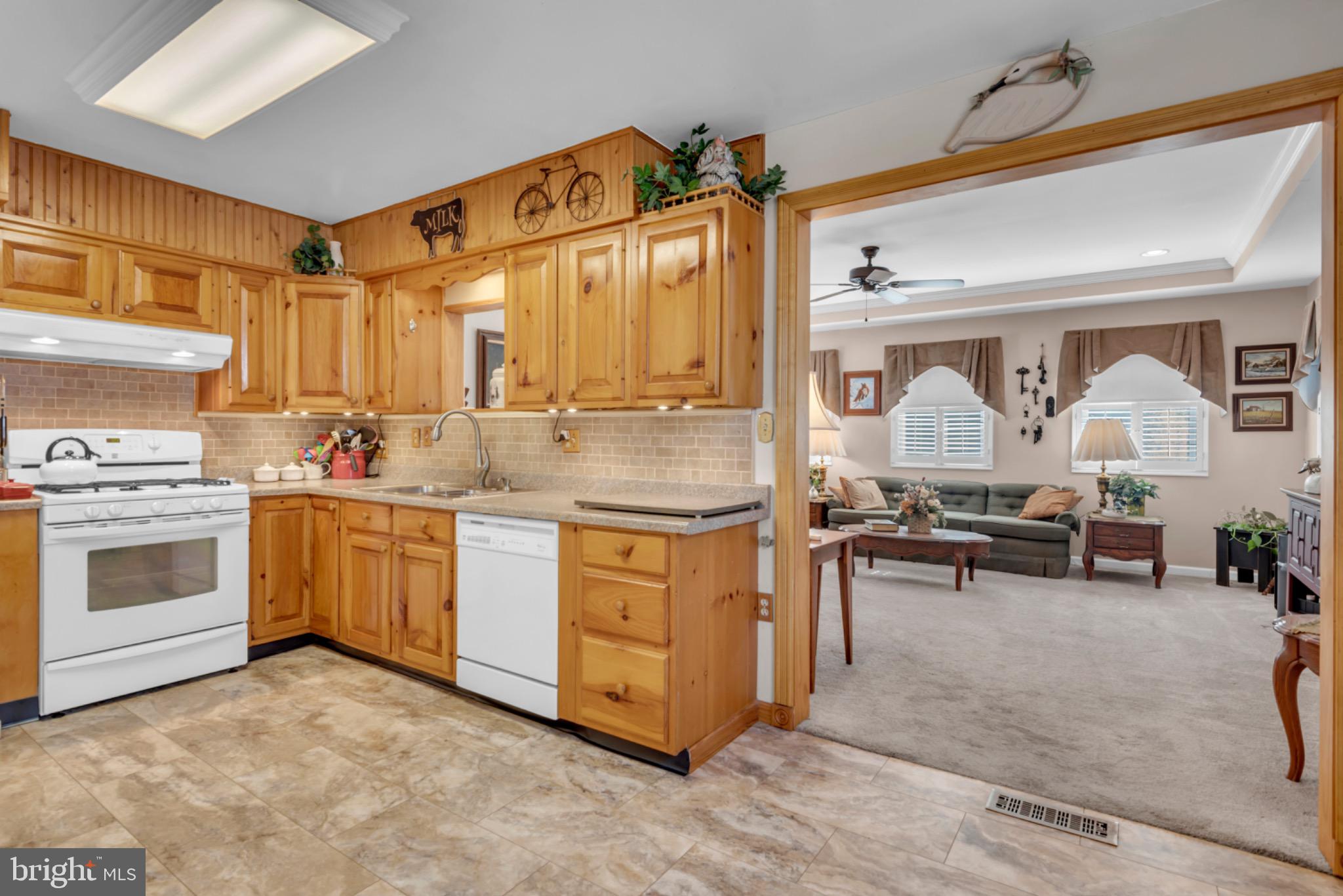 RIPPLING RIDGE - Residential