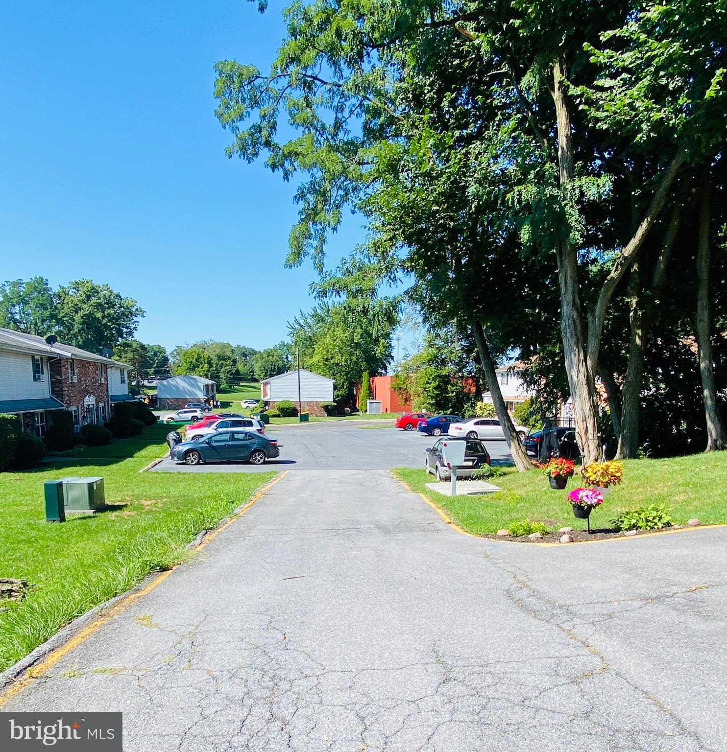 PENNSBORO SQUARE - Residential