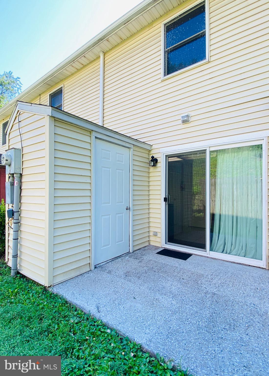 PENNSBORO SQUARE - Residential