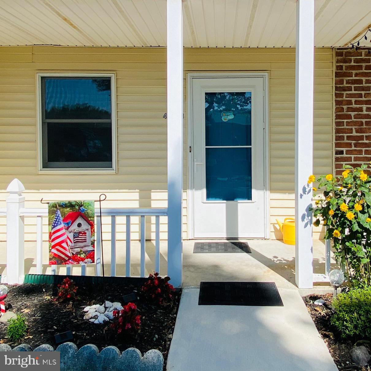 PENNSBORO SQUARE - Residential