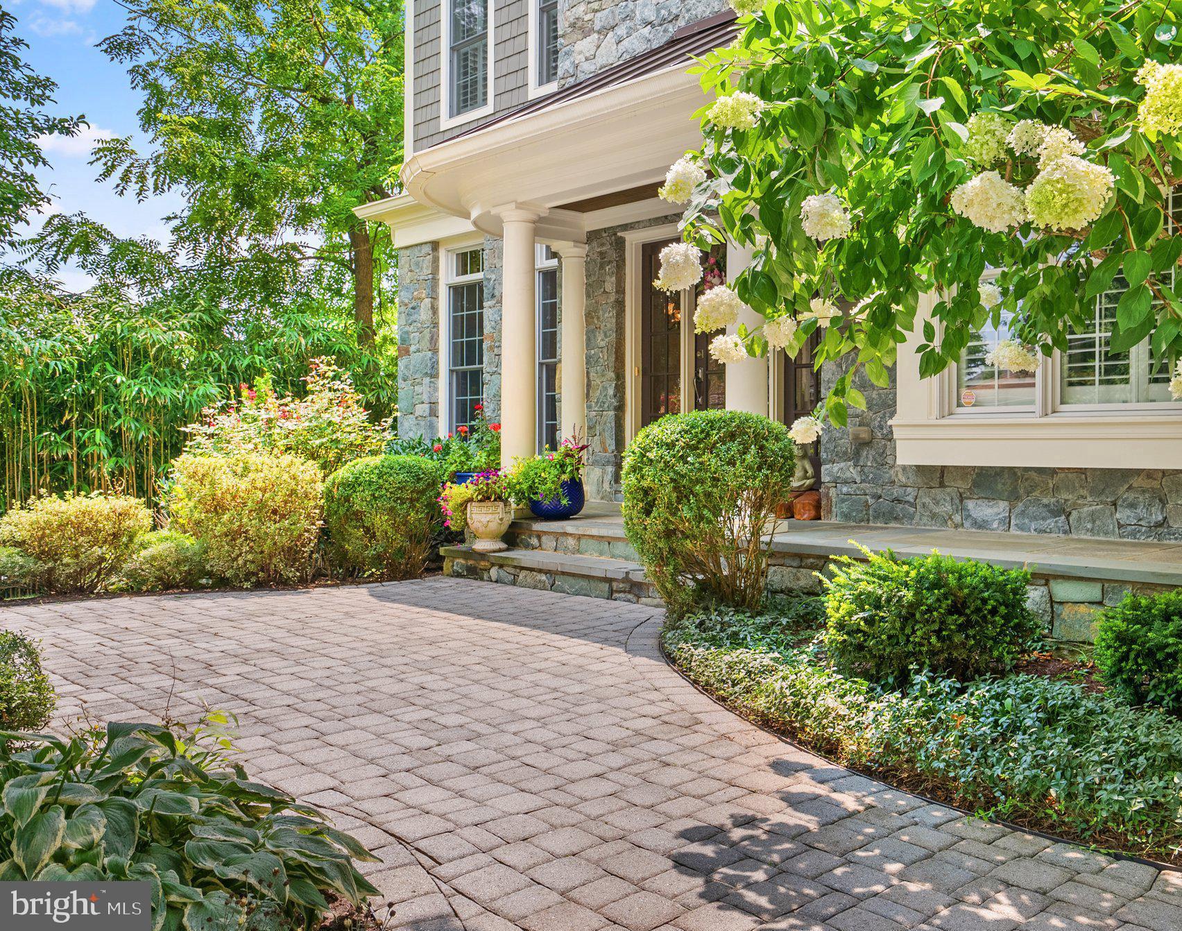 BRADMOOR - Residential