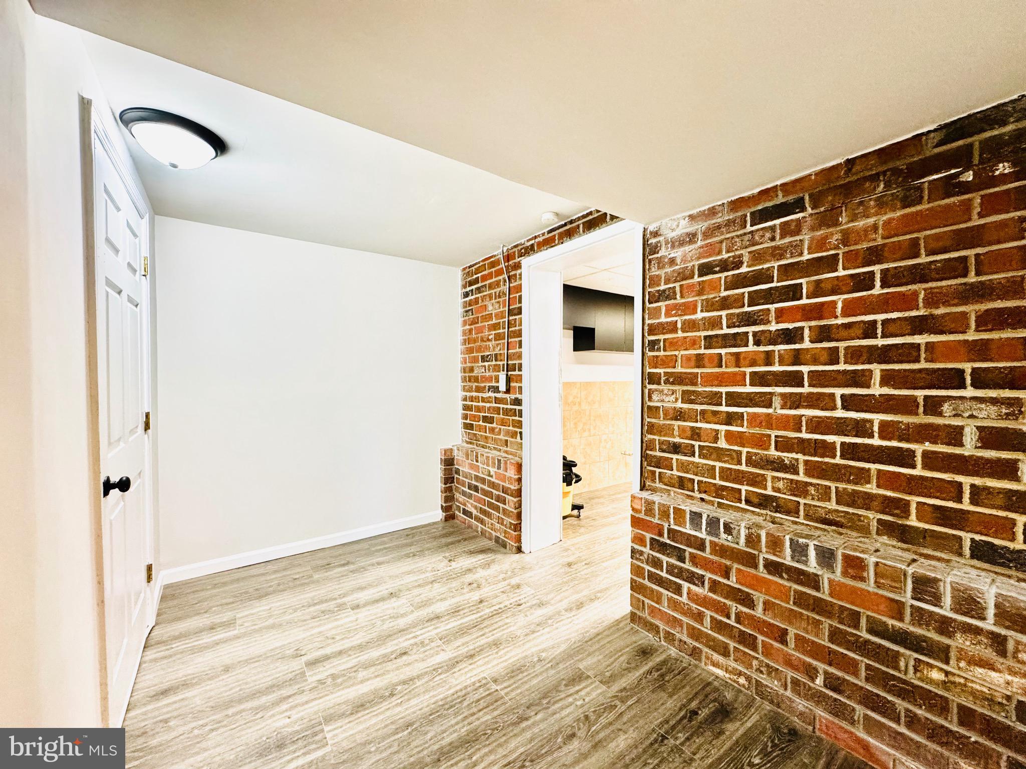 SPRING VALLEY - Residential