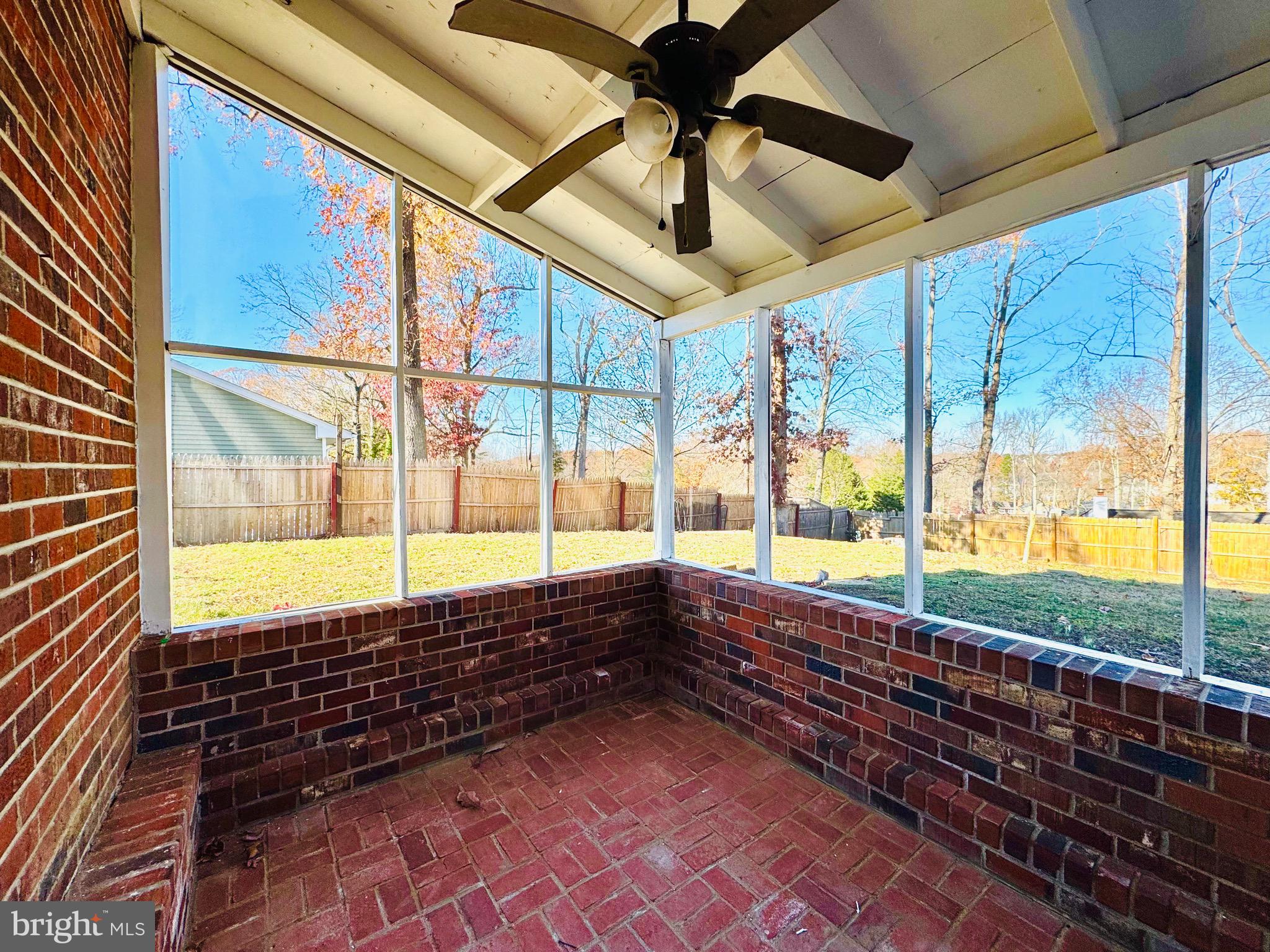 SPRING VALLEY - Residential