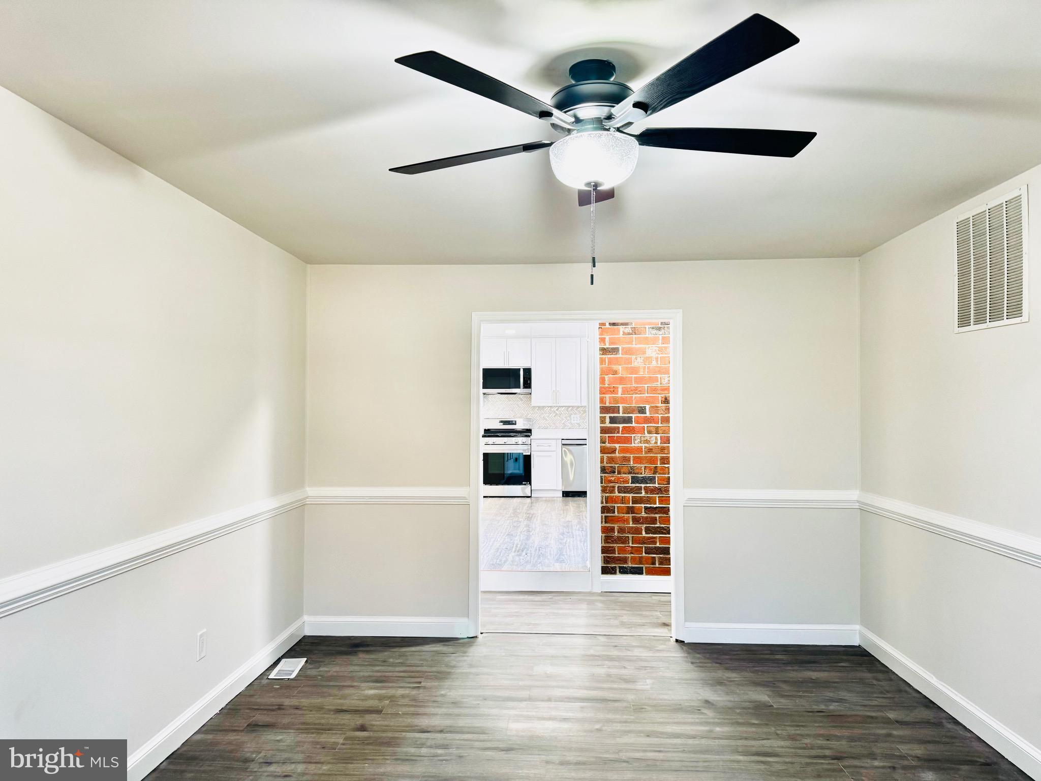 SPRING VALLEY - Residential