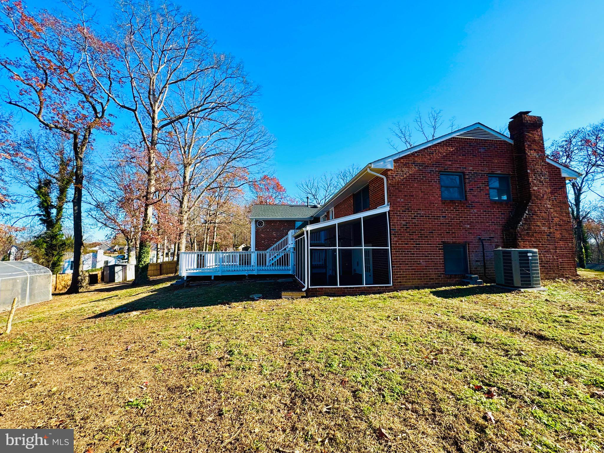 SPRING VALLEY - Residential