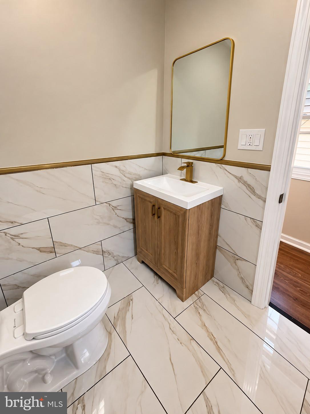 21 N WESTFIELD AVENUE