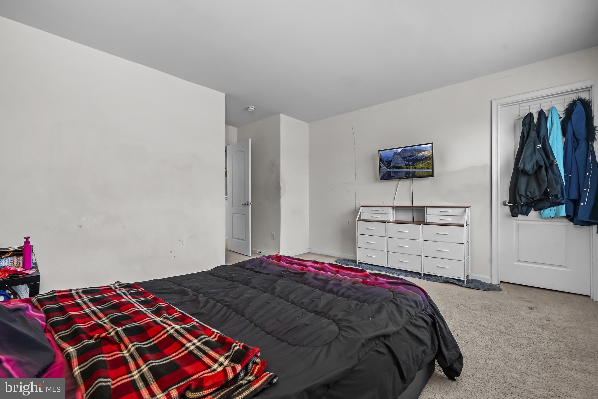 SOMERSET - Residential