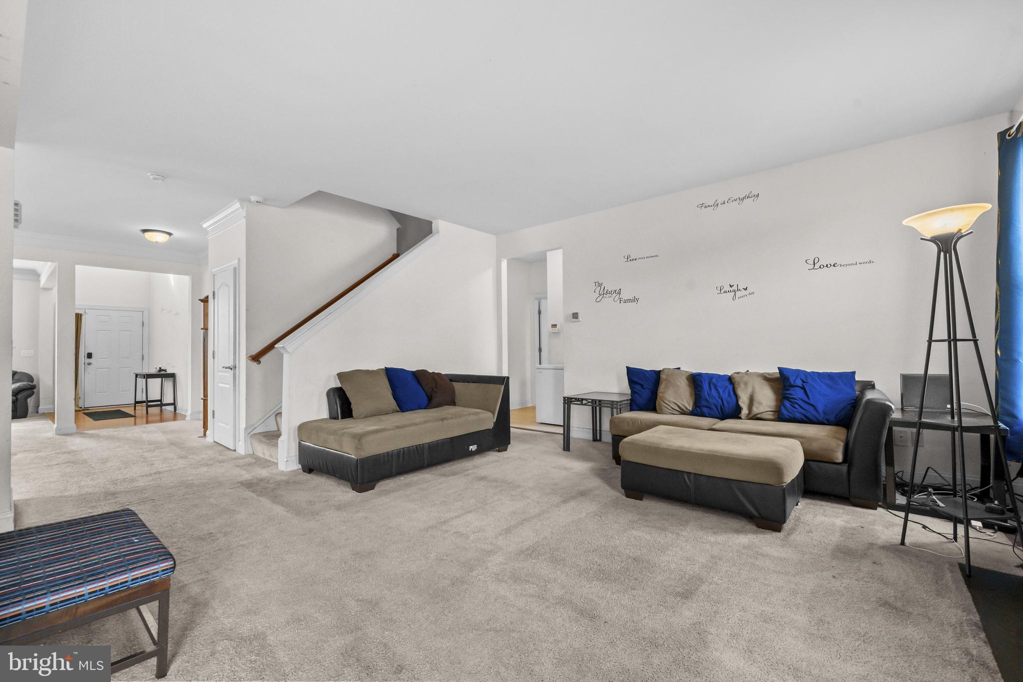 SOMERSET - Residential