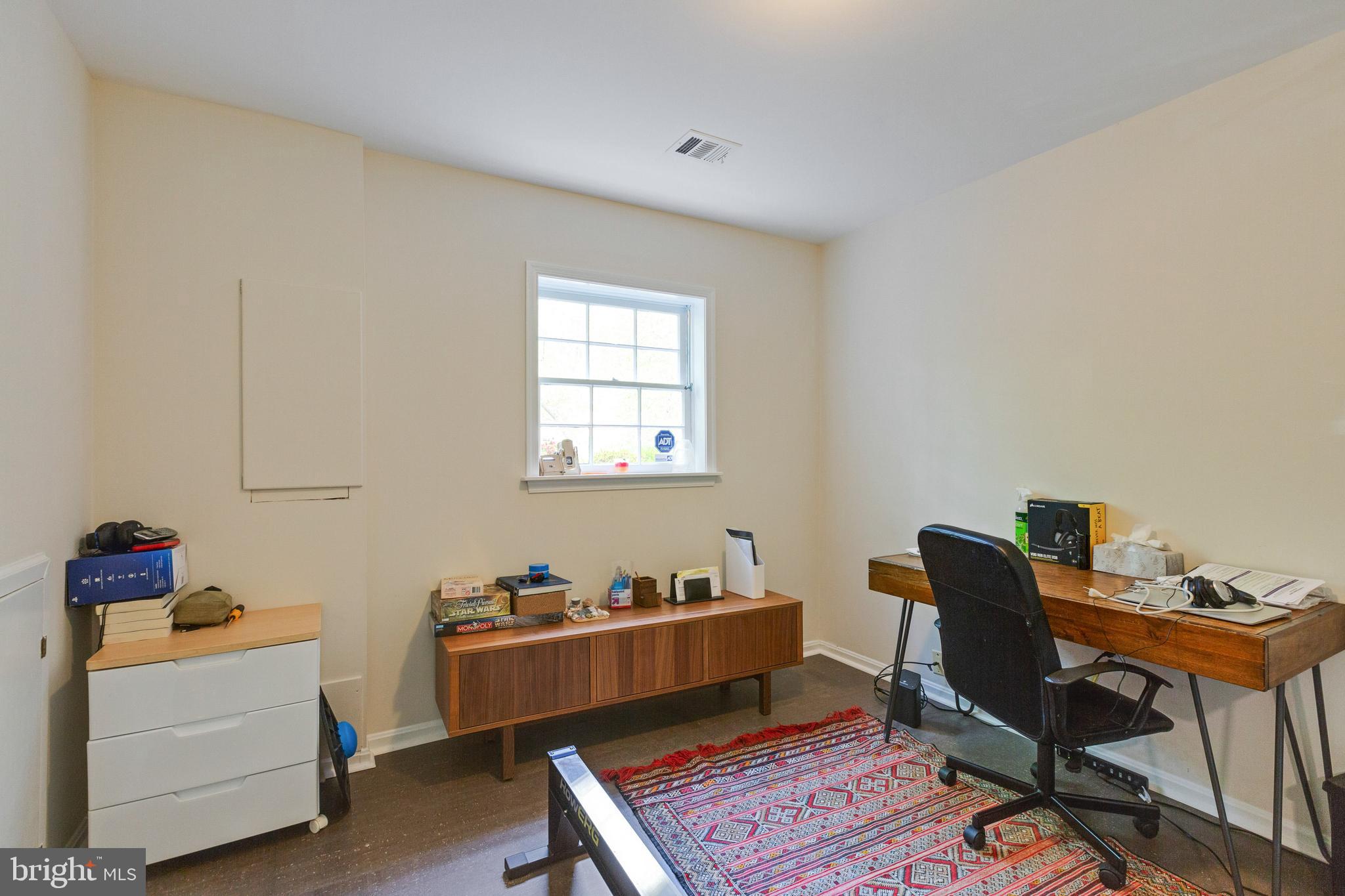 DIVINES CHESTERBROOK - Residential Lease