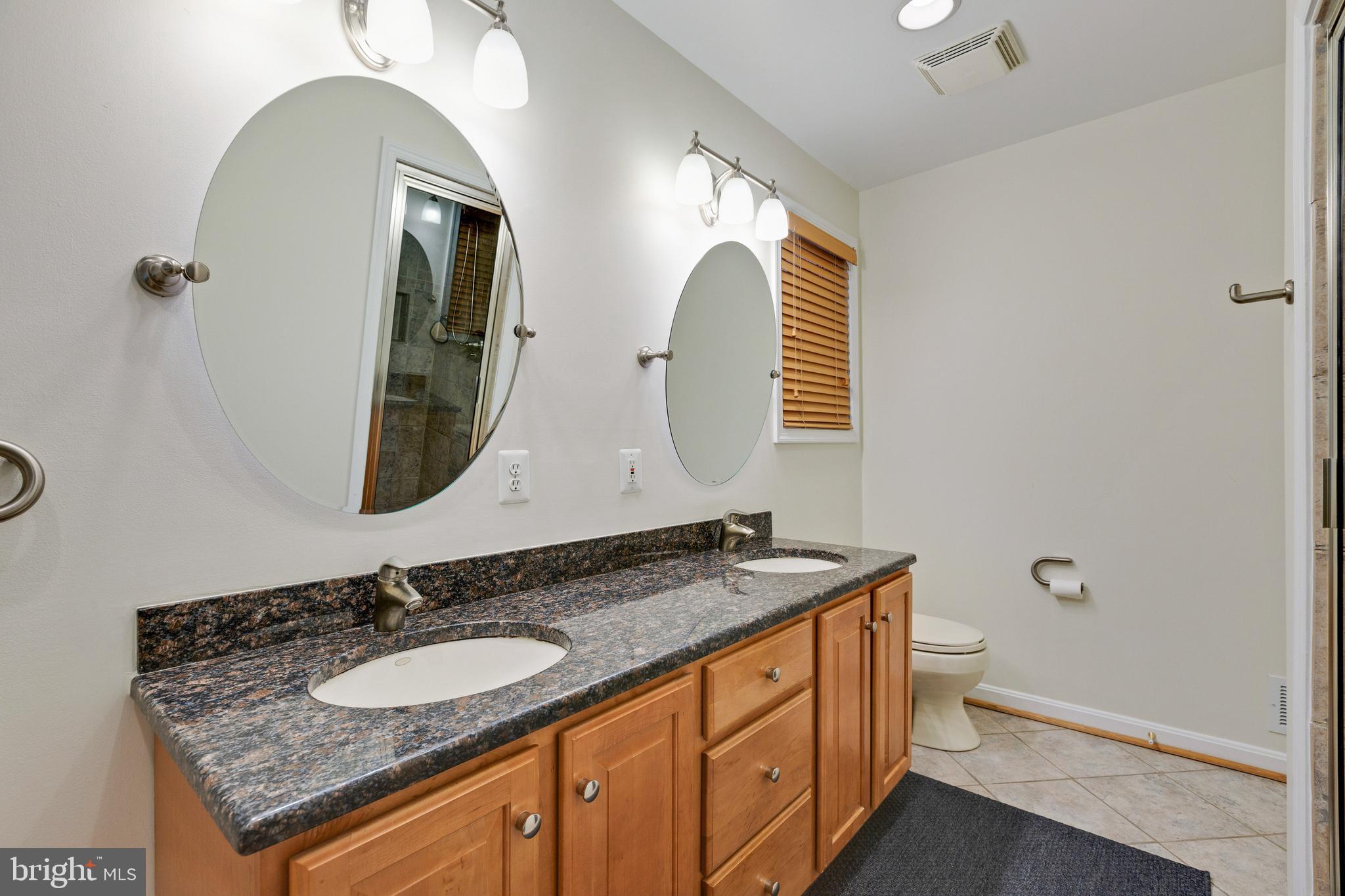 DIVINES CHESTERBROOK - Residential Lease