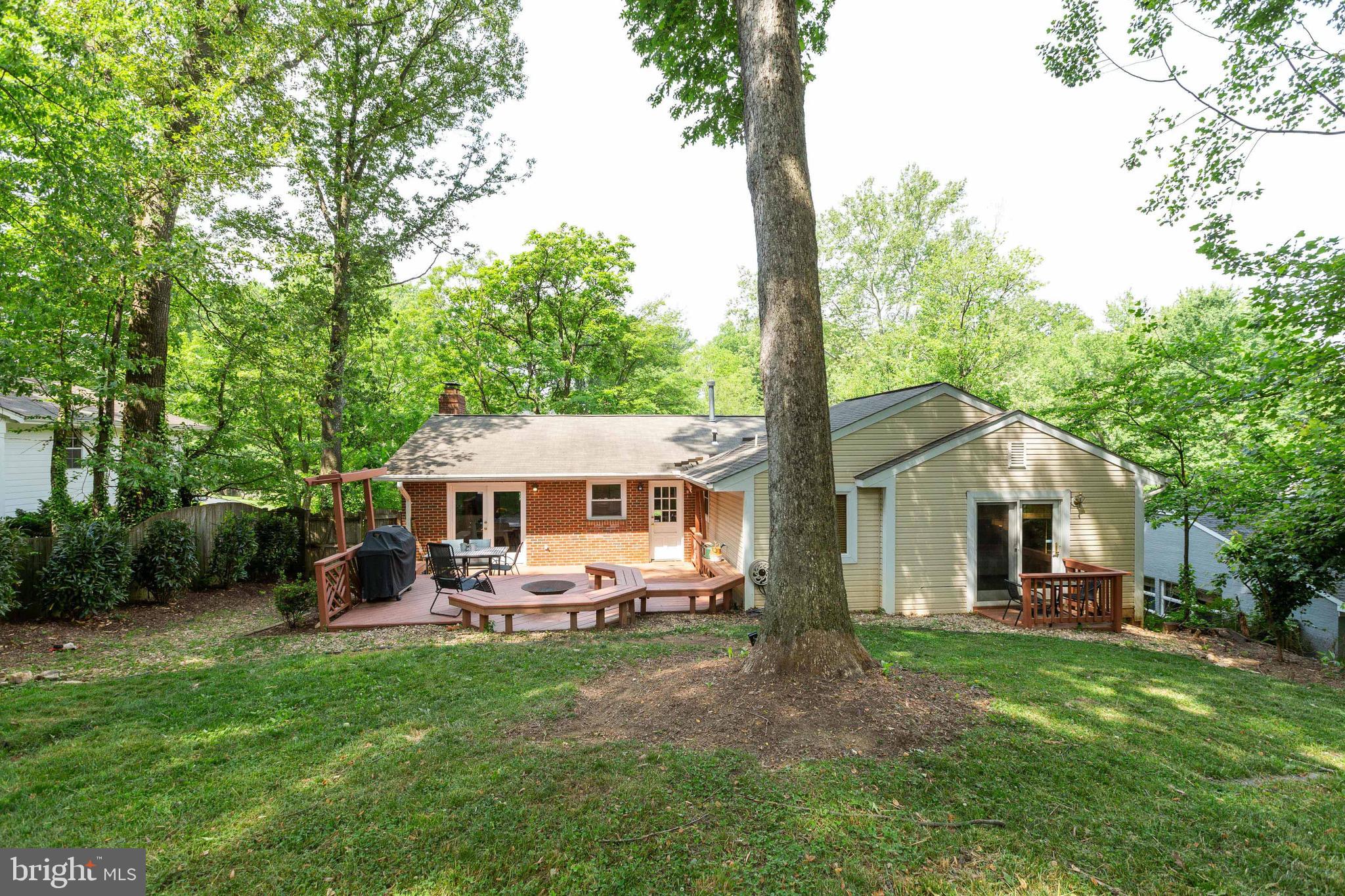 DIVINES CHESTERBROOK - Residential Lease