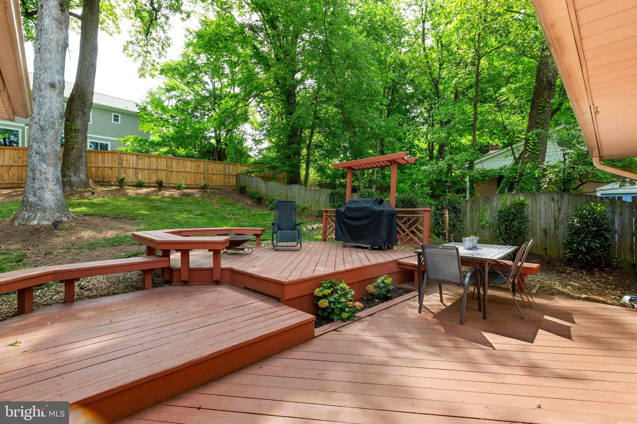 DIVINES CHESTERBROOK - Residential Lease