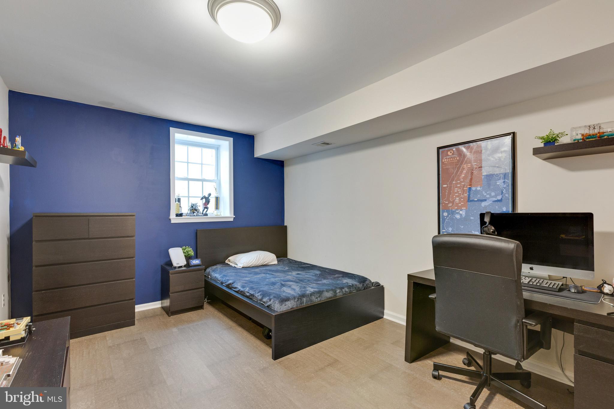 DIVINES CHESTERBROOK - Residential Lease