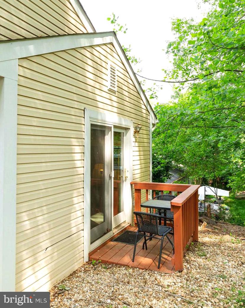 DIVINES CHESTERBROOK - Residential Lease