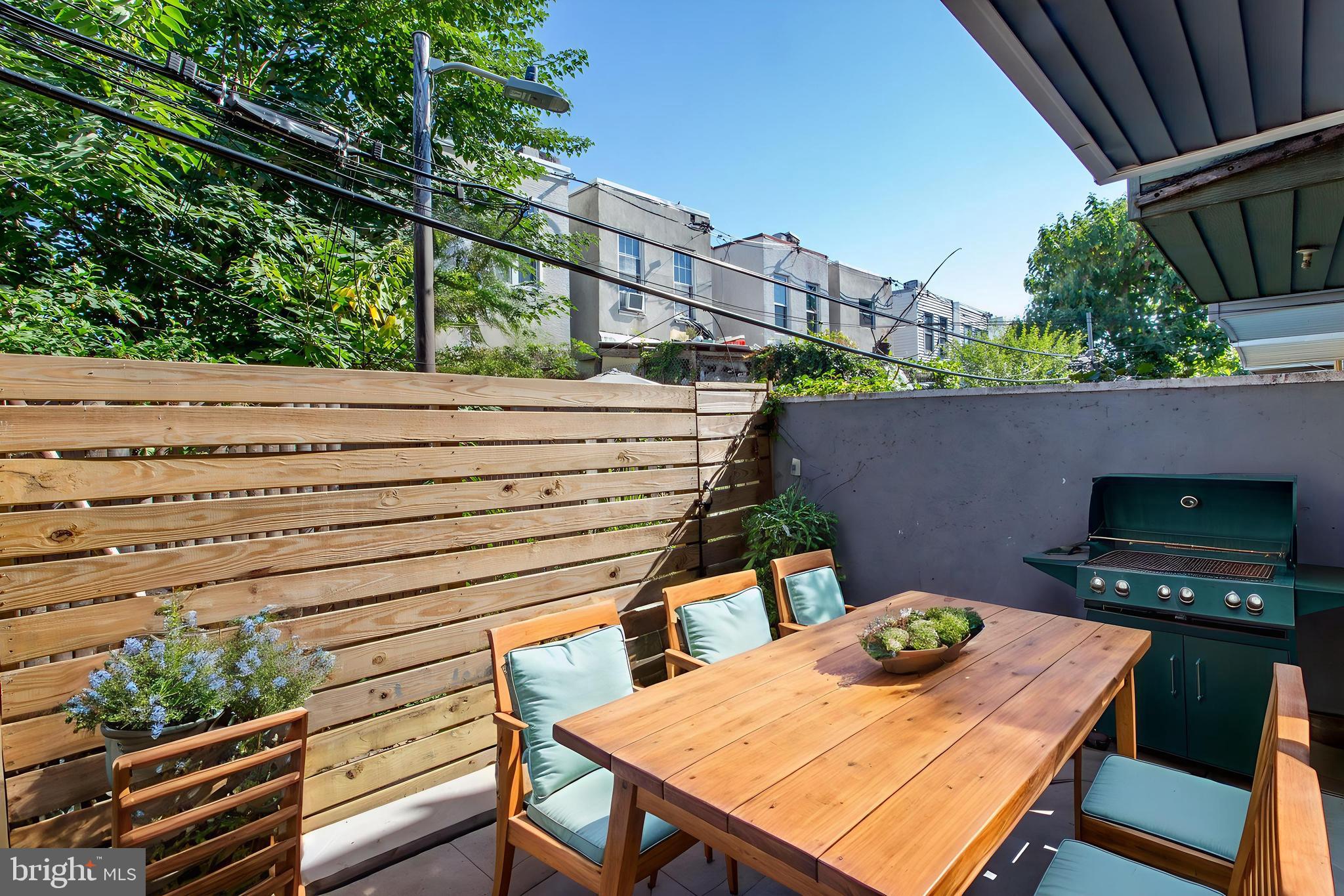 DICKINSON NARROWS - Residential