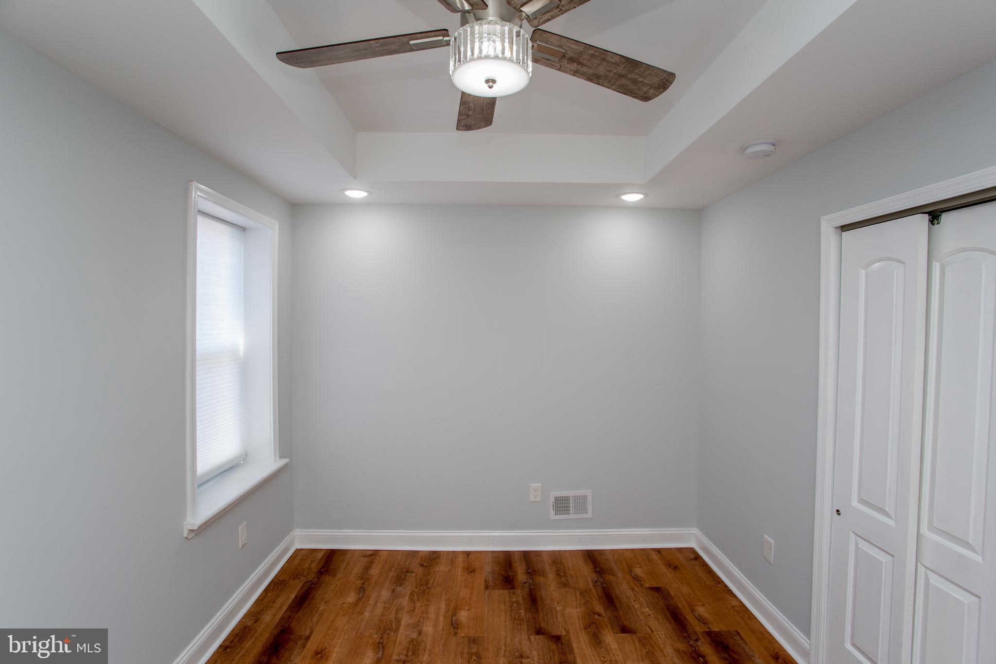 DICKINSON NARROWS - Residential