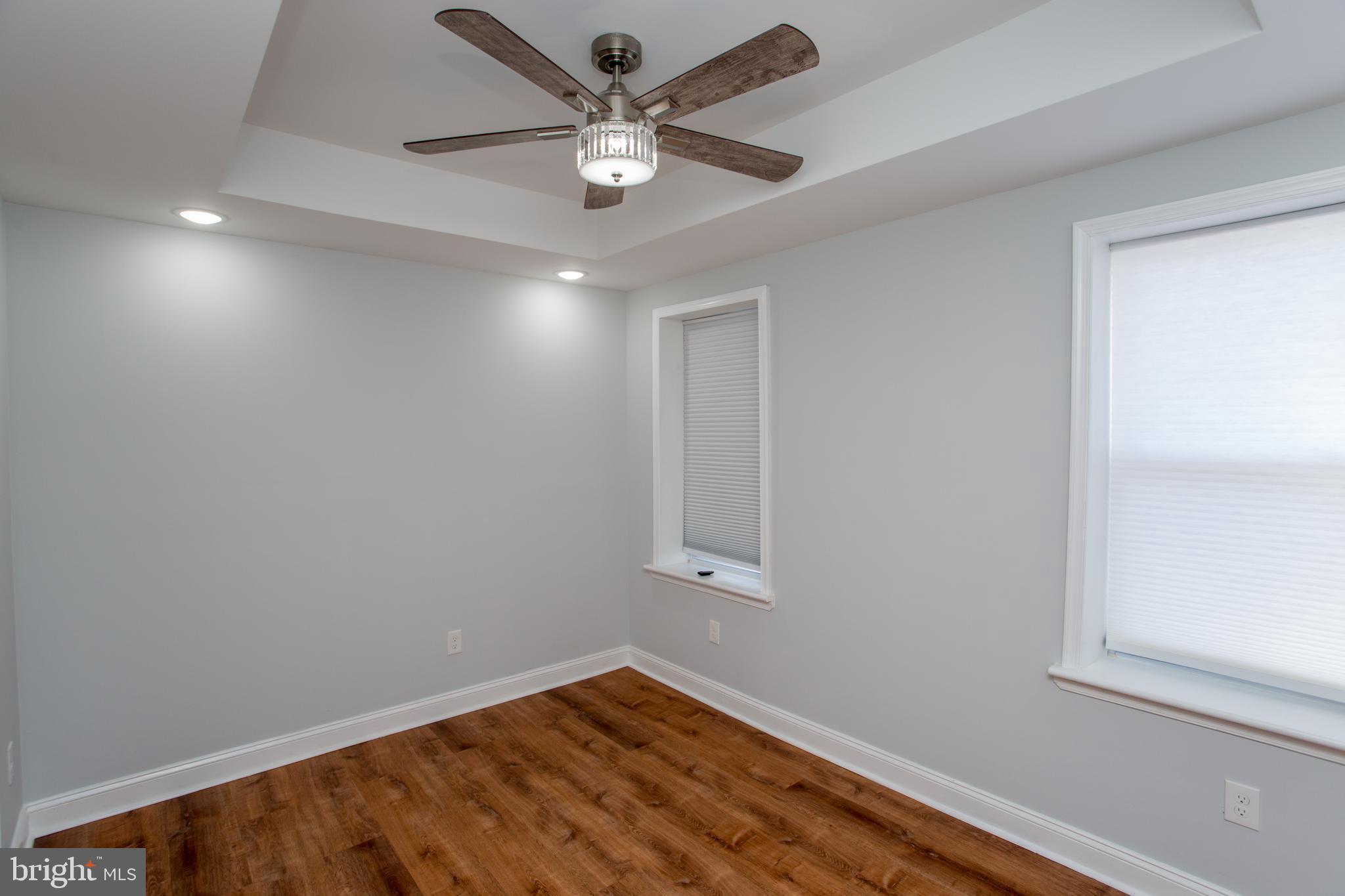 DICKINSON NARROWS - Residential