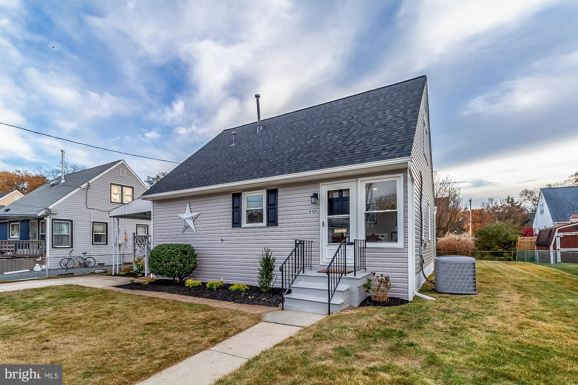 MARLYN MANOR - Residential