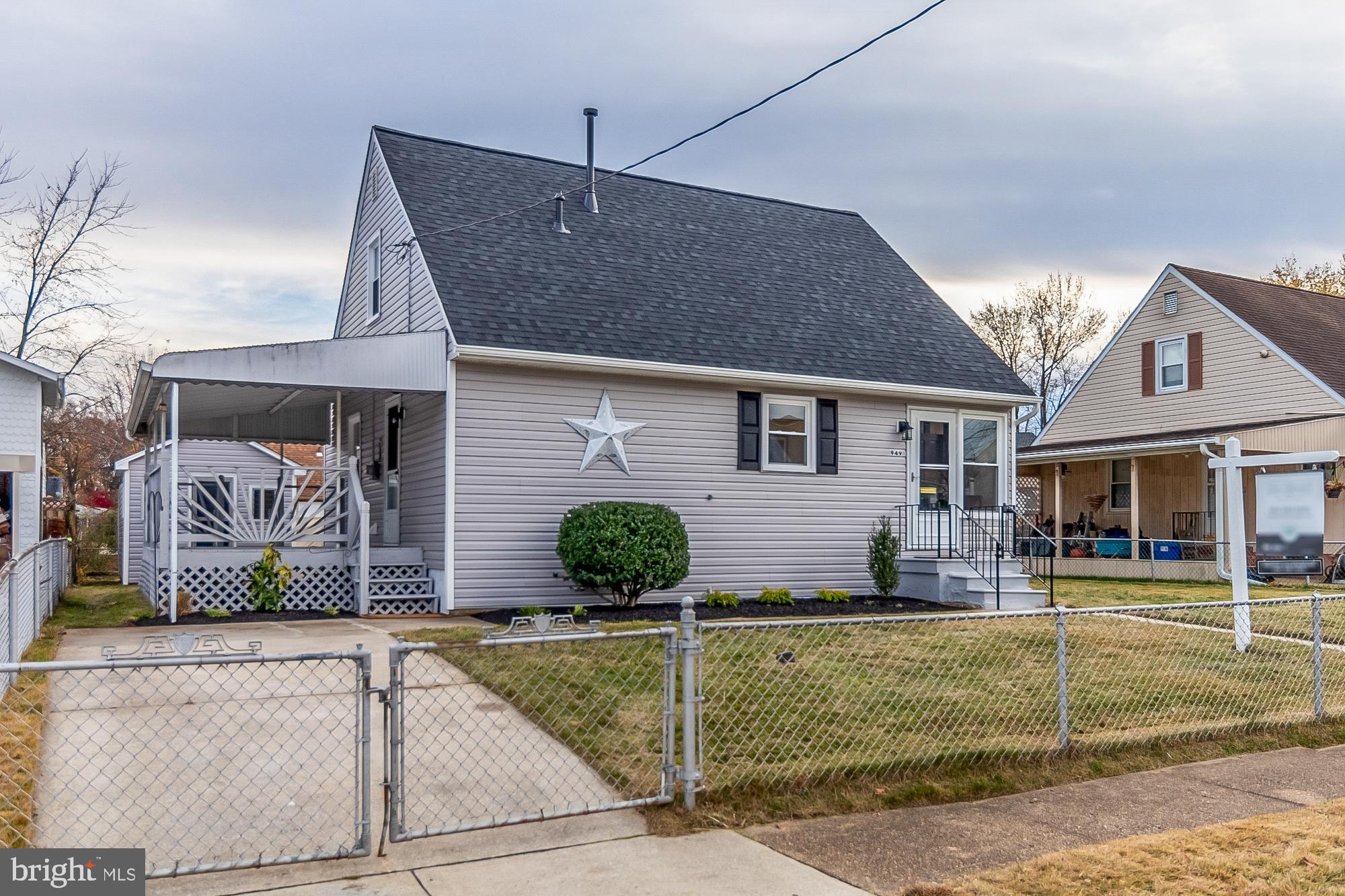 MARLYN MANOR - Residential