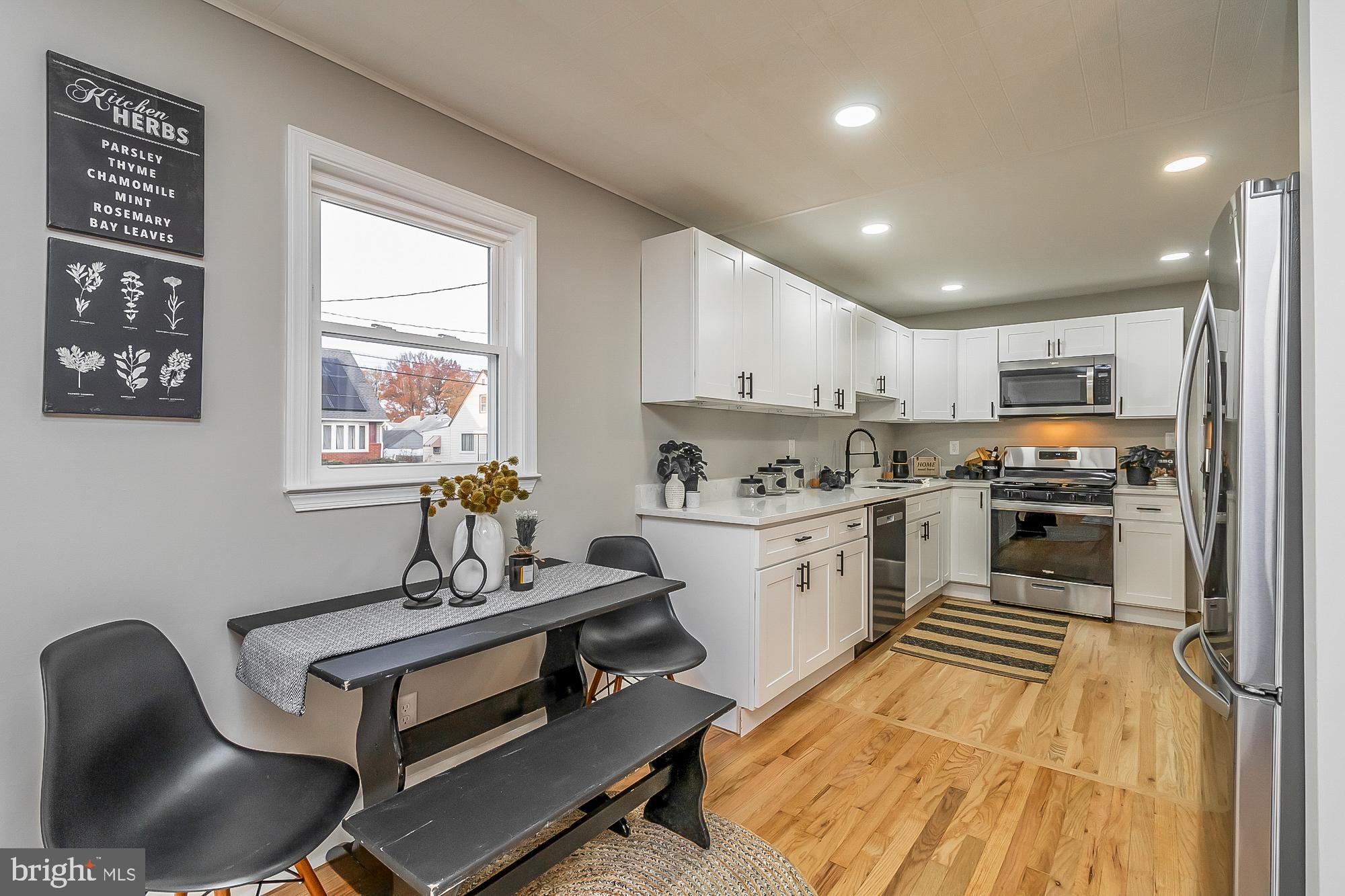 MARLYN MANOR - Residential