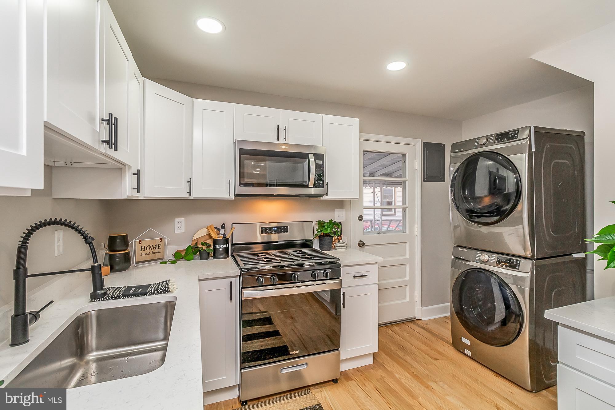 MARLYN MANOR - Residential