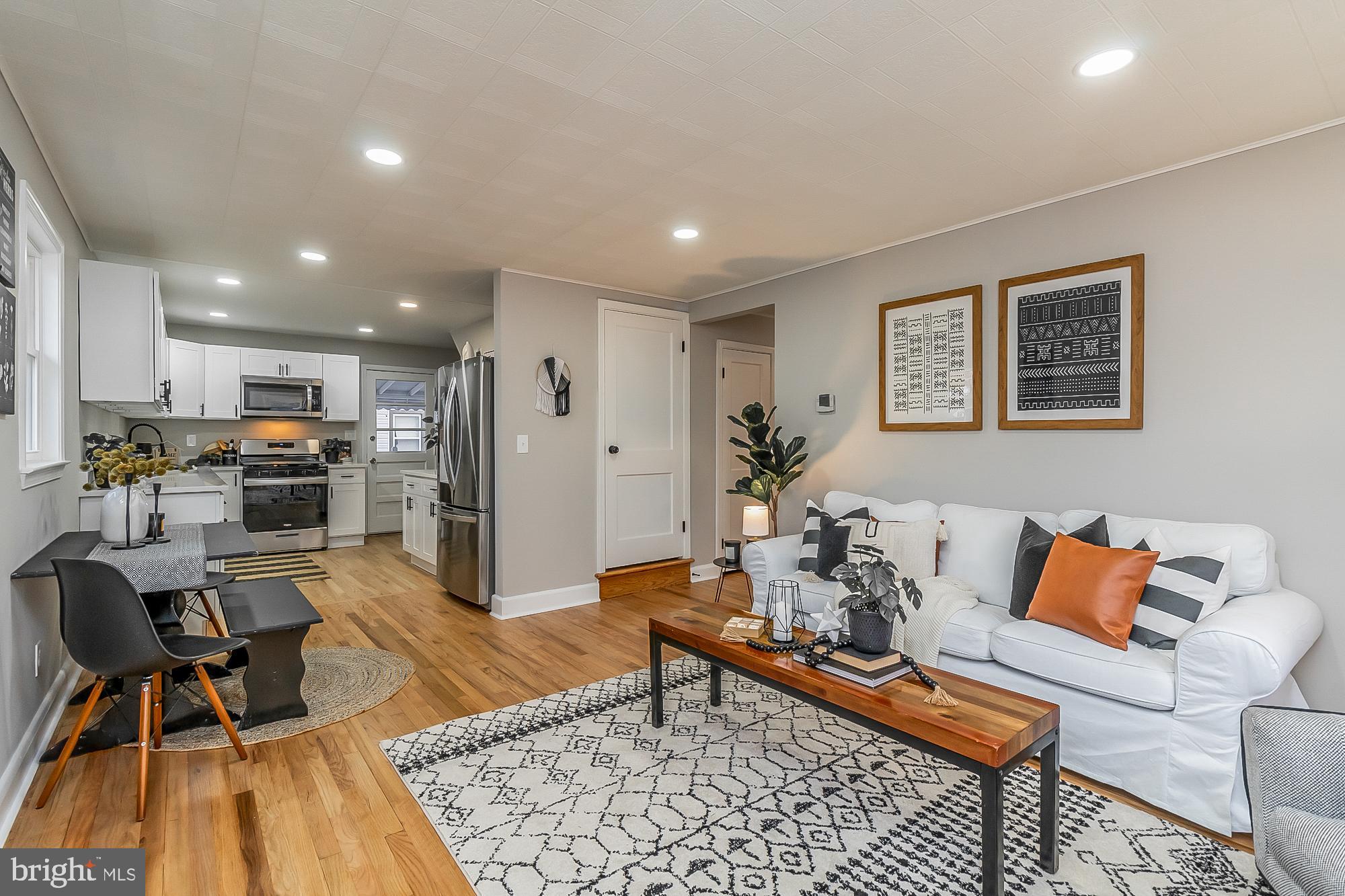 MARLYN MANOR - Residential