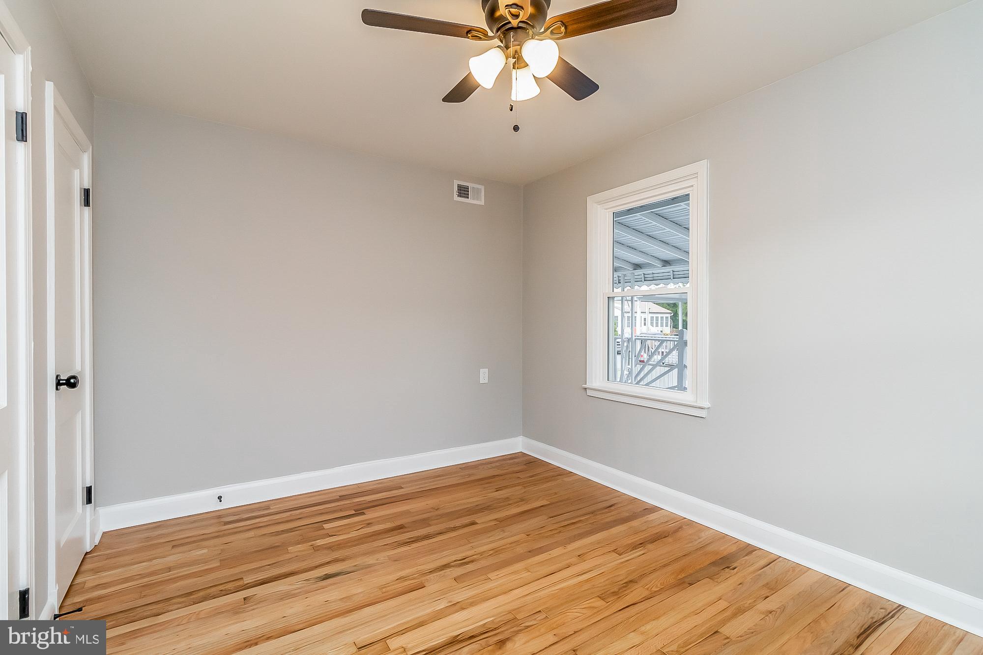 MARLYN MANOR - Residential