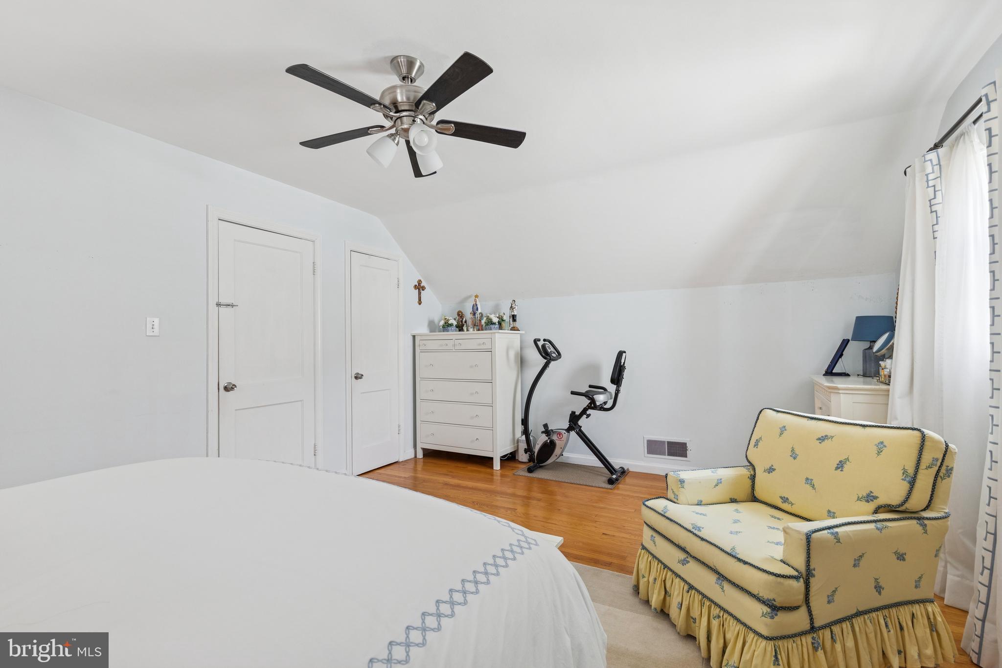 KENSINGTON - Residential