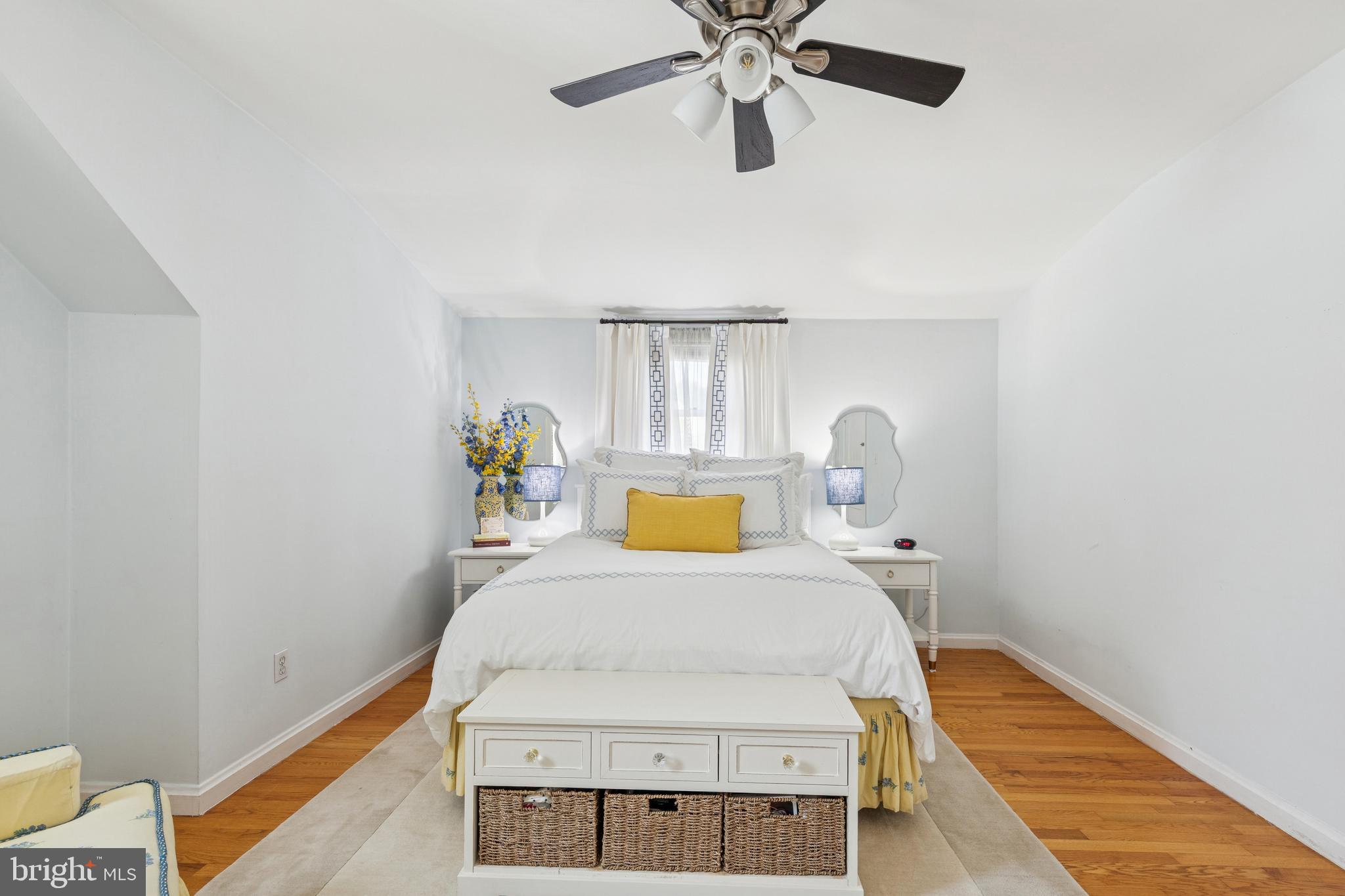 KENSINGTON - Residential