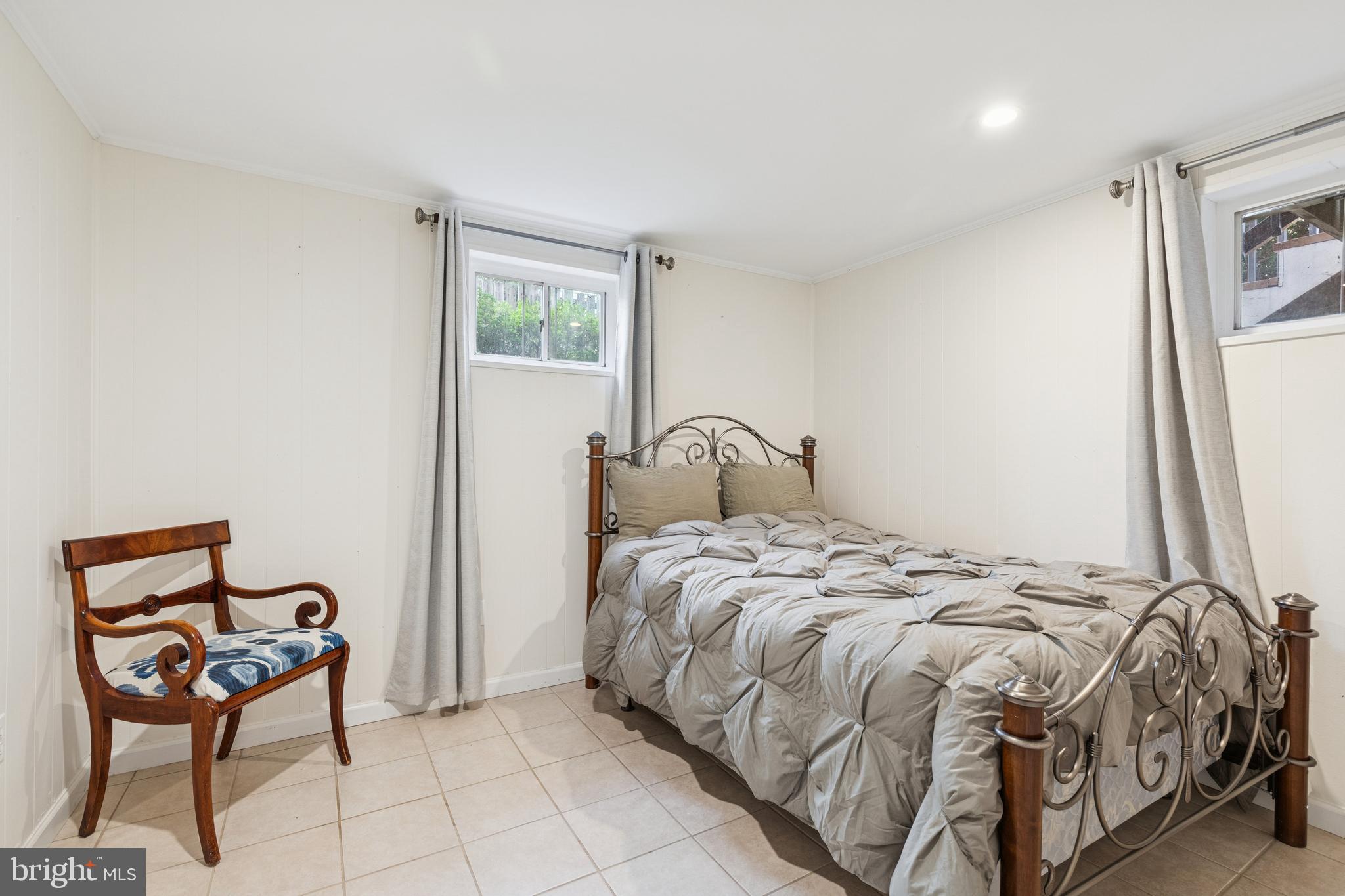 KENSINGTON - Residential