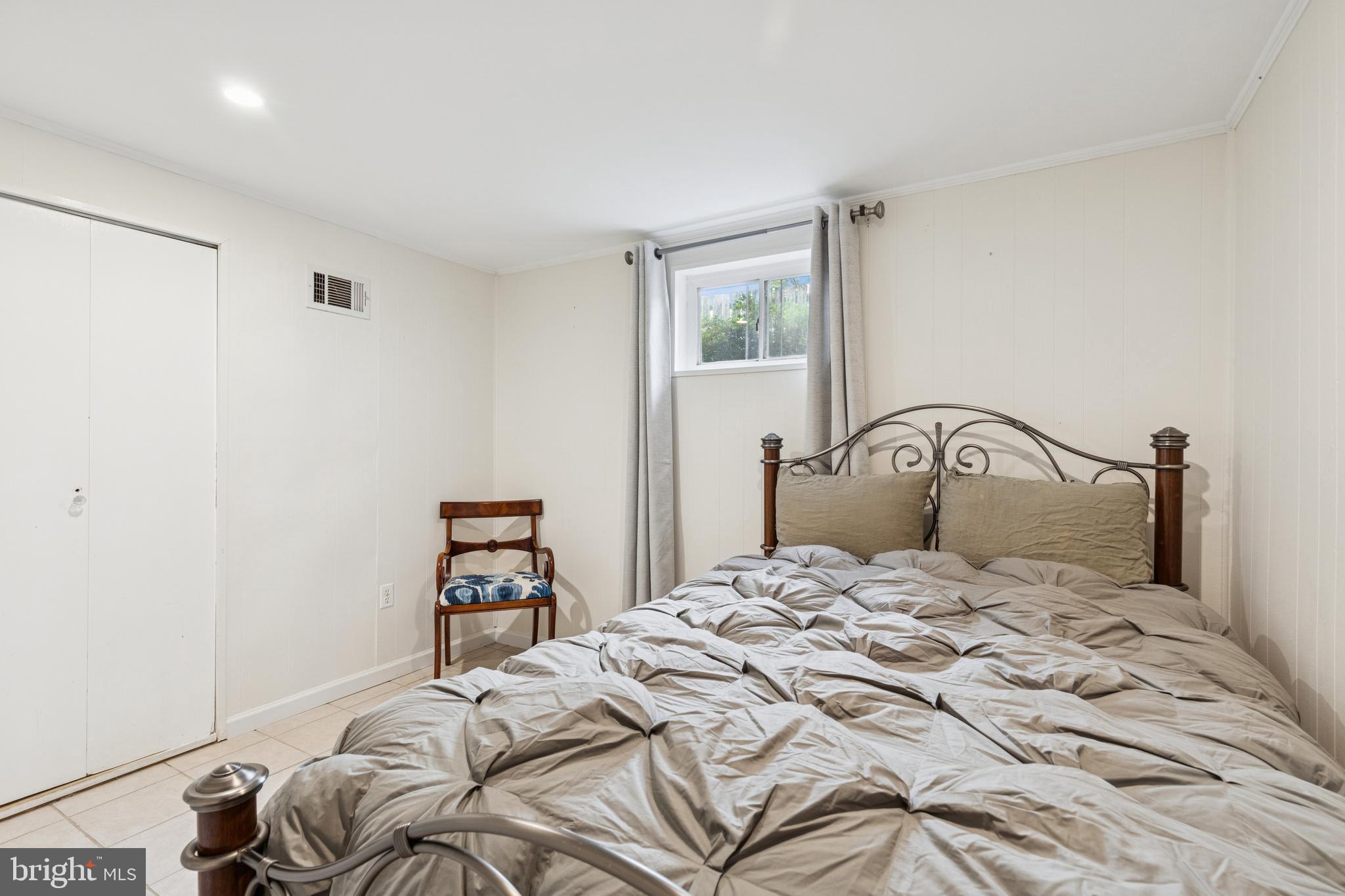 KENSINGTON - Residential