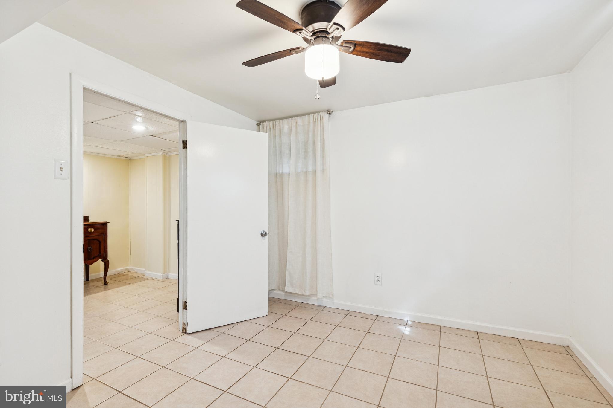 KENSINGTON - Residential