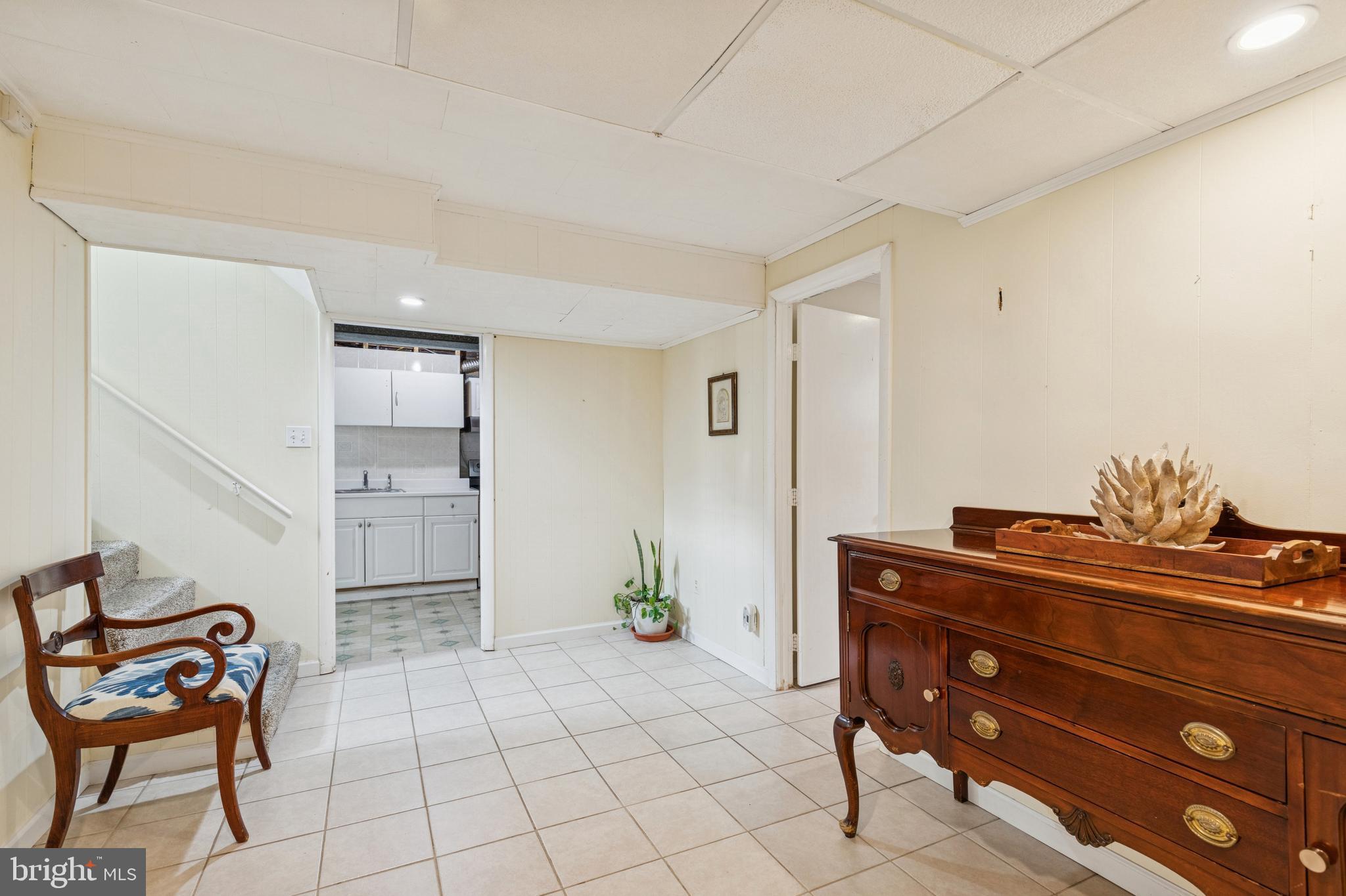 KENSINGTON - Residential