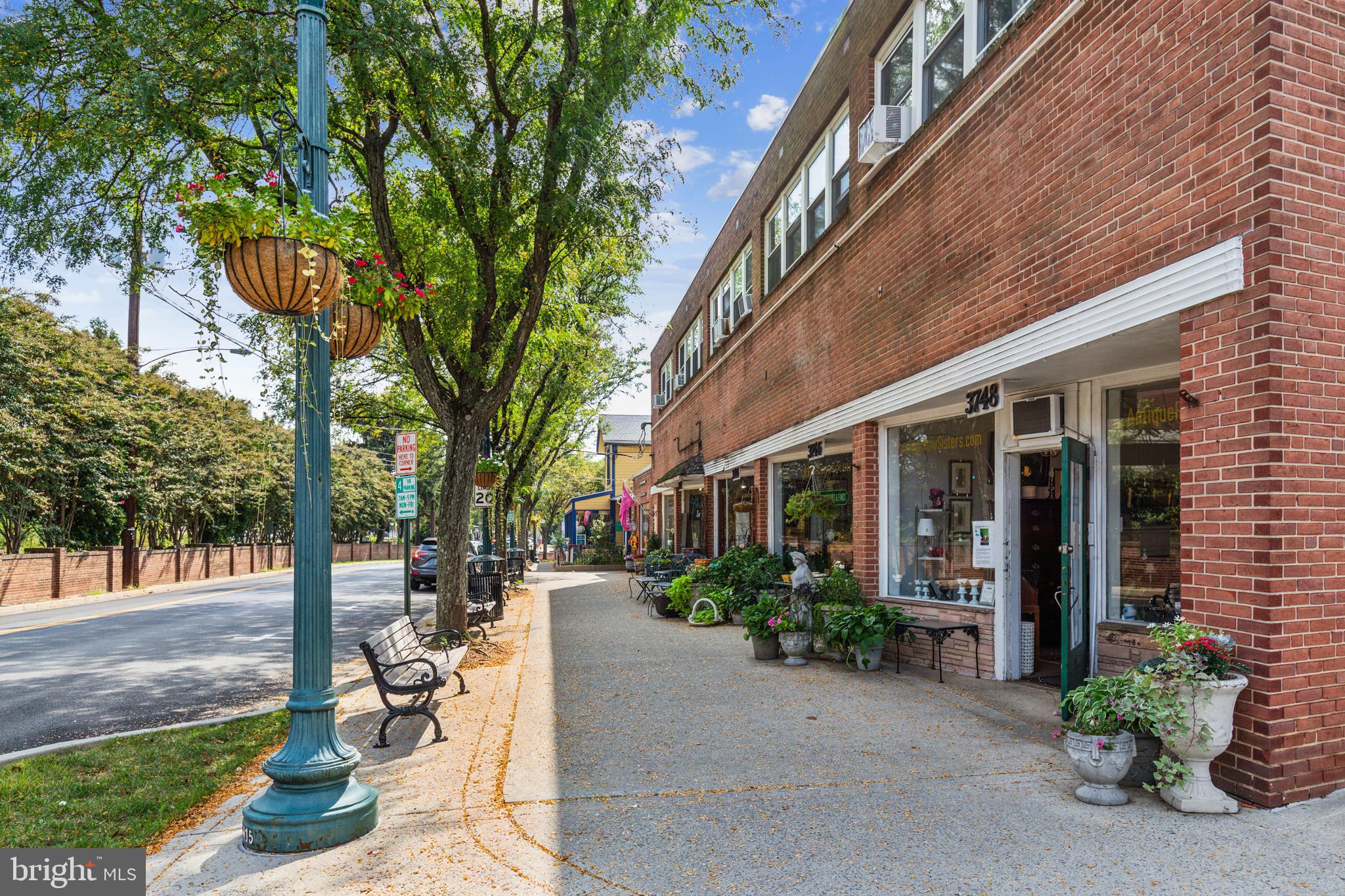 KENSINGTON - Residential