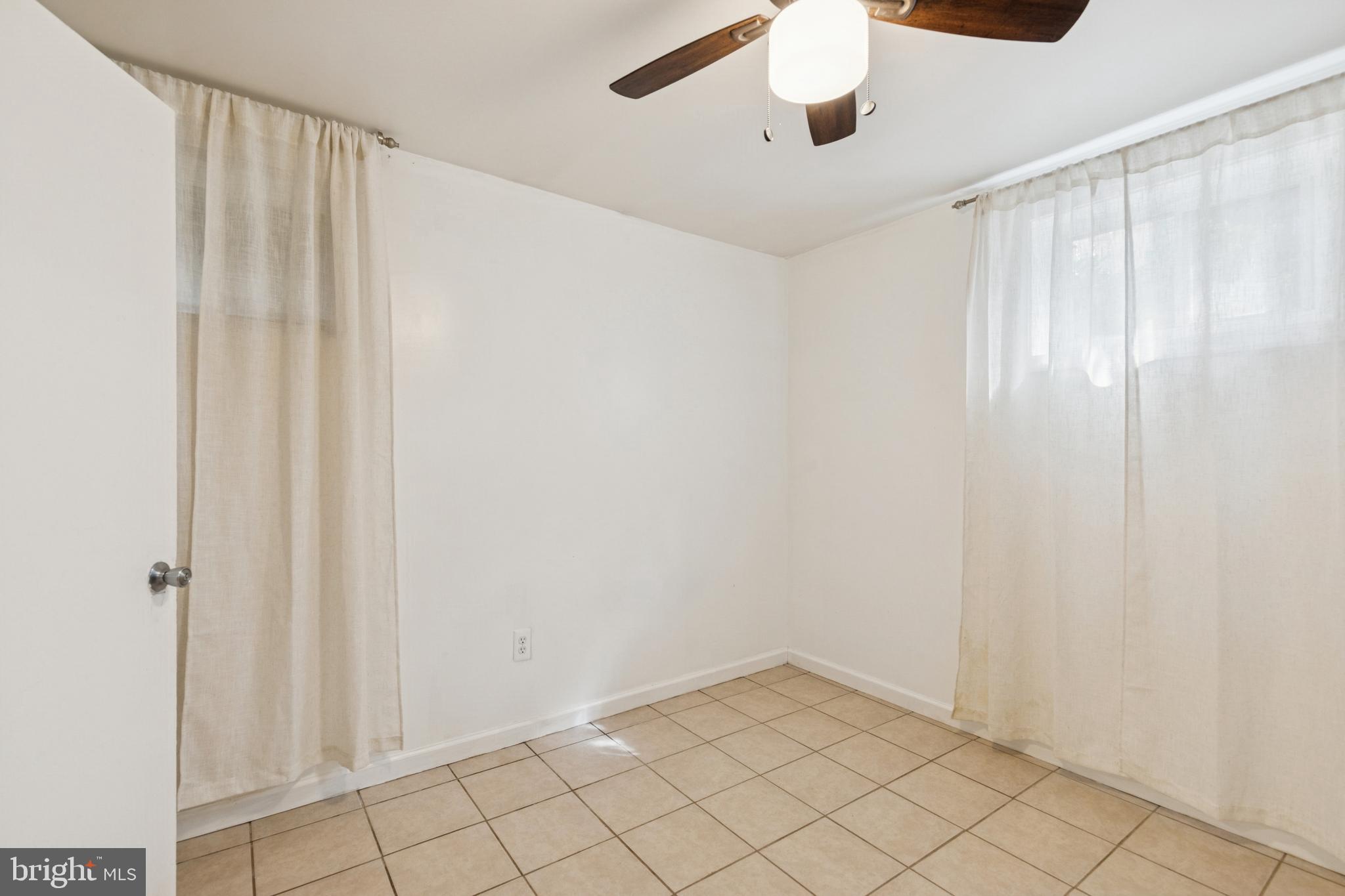 KENSINGTON - Residential