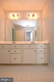 OAK VALLEY - Residential